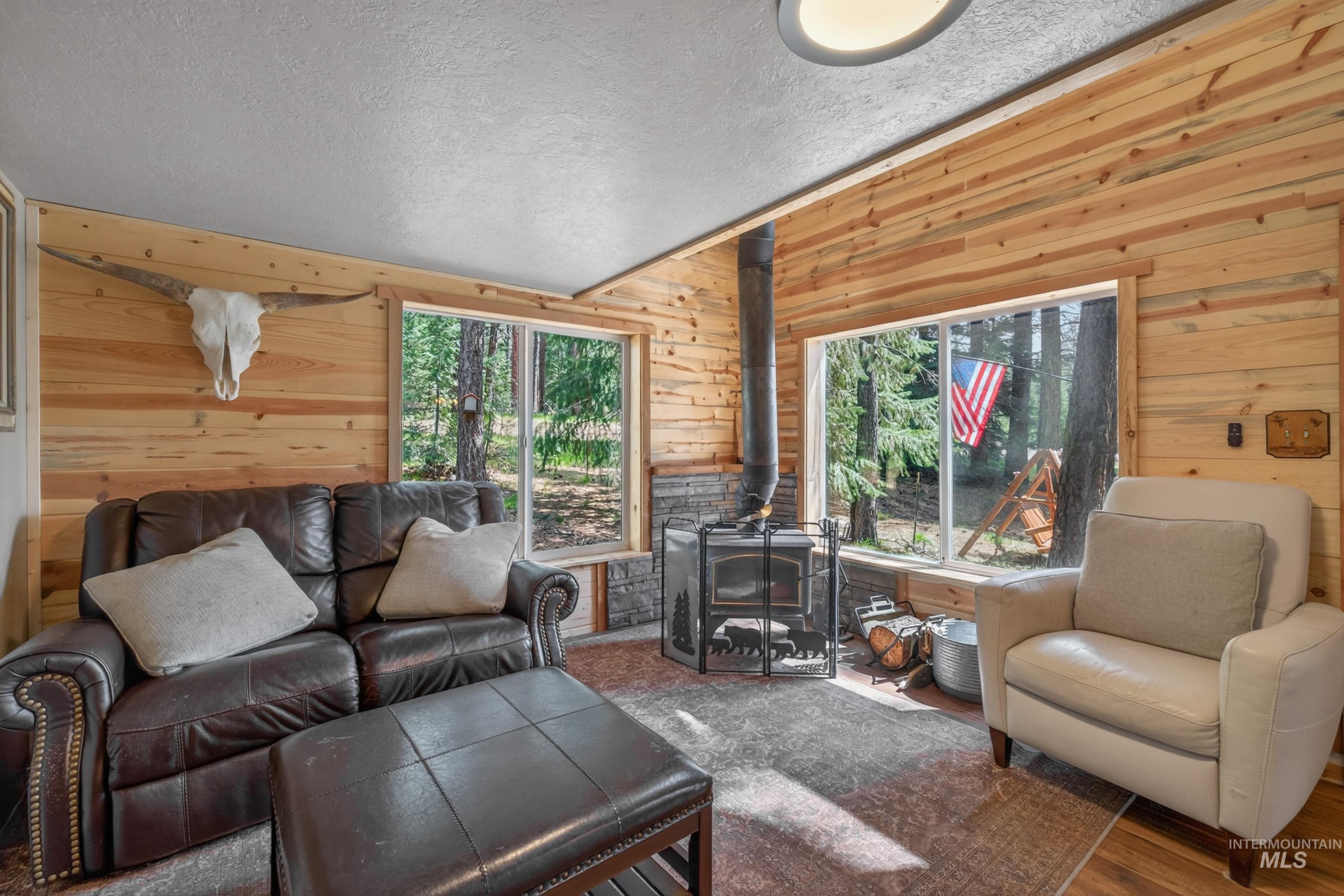 2903 Bear Paw Court, New Meadows, Idaho 83654, 2 Bedrooms, 1 Bathroom, Residential For Sale, Price $499,900,MLS 98985875
