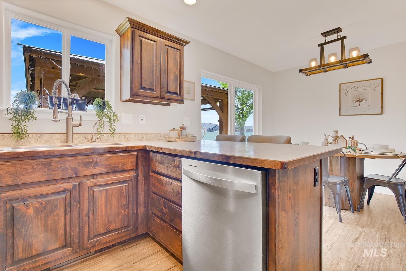 703 Kelli Lane, Filer, Idaho 83328, 4 Bedrooms, 2 Bathrooms, Residential For Sale, Price $359,000,MLS 98985876