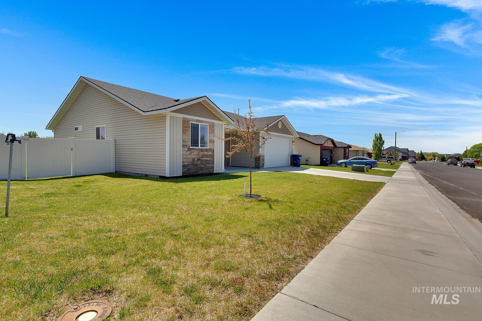 703 Kelli Lane, Filer, Idaho 83328, 4 Bedrooms, 2 Bathrooms, Residential For Sale, Price $359,000,MLS 98985876