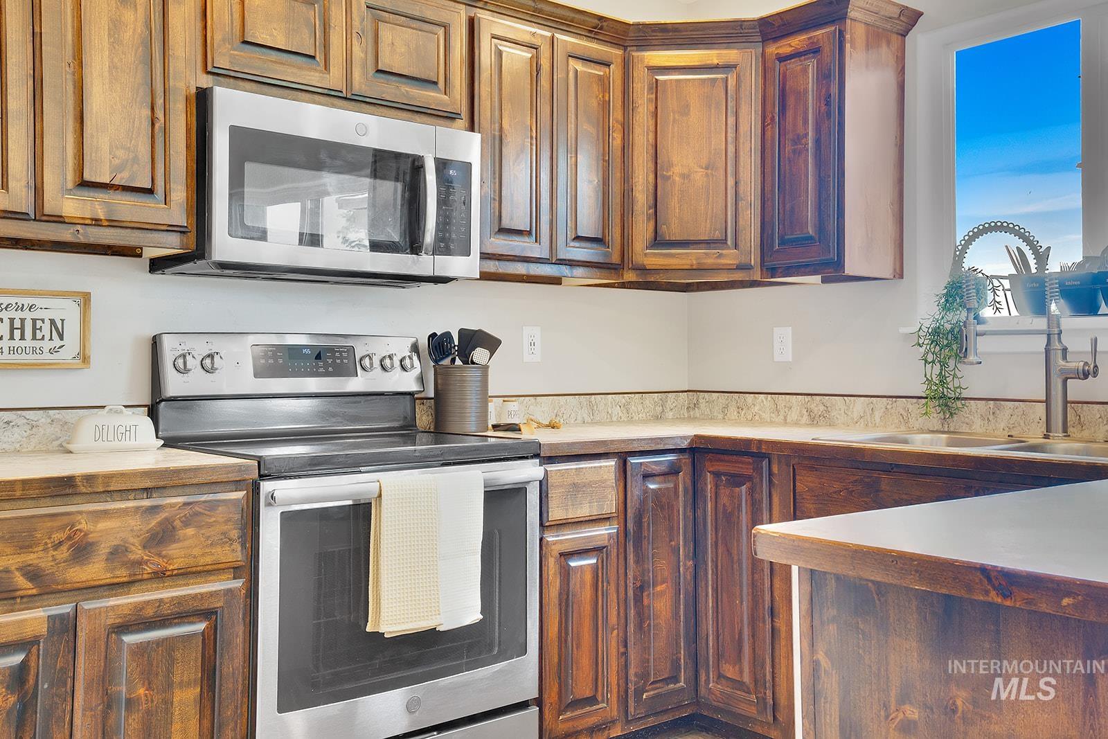 703 Kelli Lane, Filer, Idaho 83328, 4 Bedrooms, 2 Bathrooms, Residential For Sale, Price $359,000,MLS 98985876