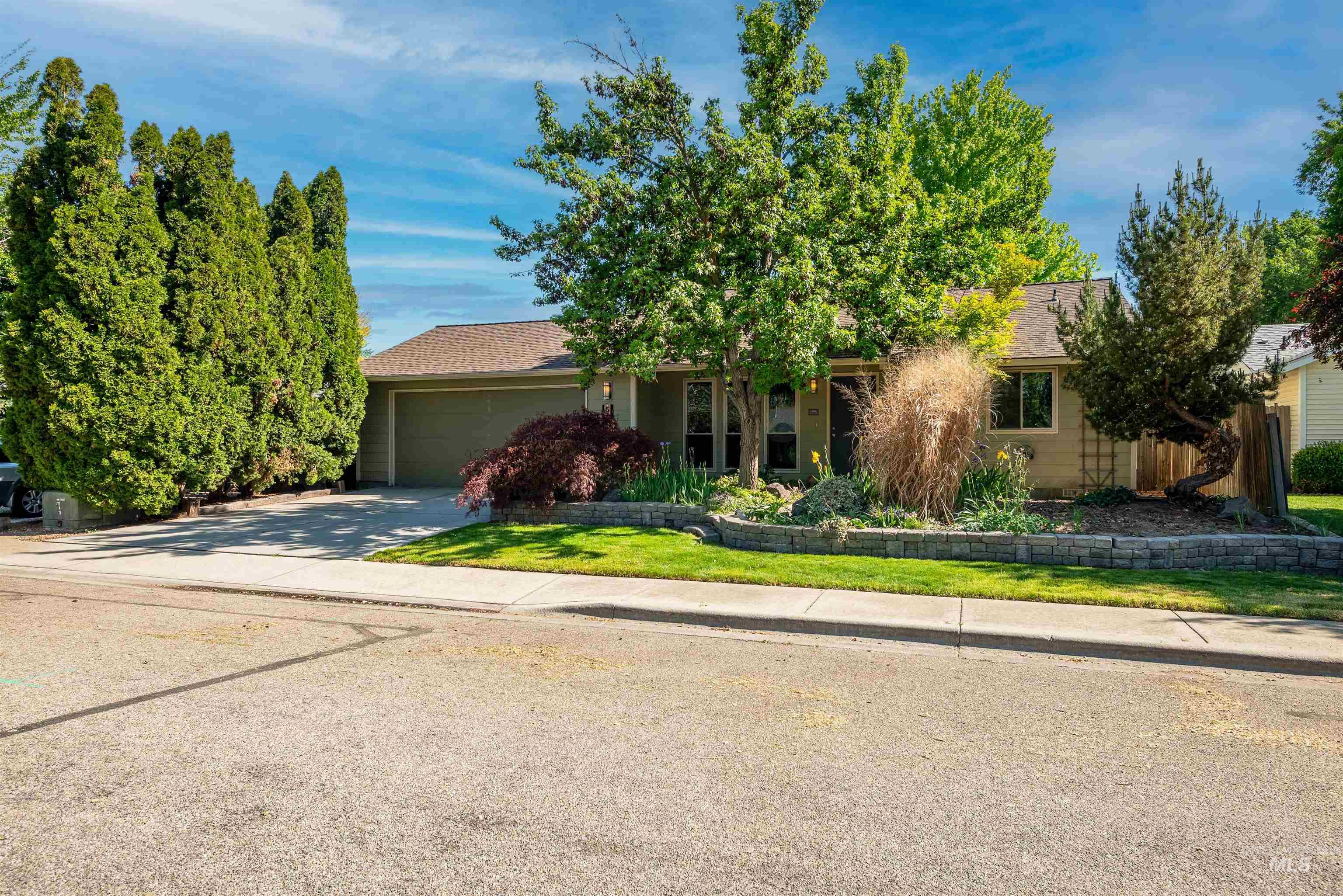 5775 W Lucky St, Boise, Idaho 83703, 2 Bedrooms, 1 Bathroom, Residential For Sale, Price $349,900,MLS 98985877