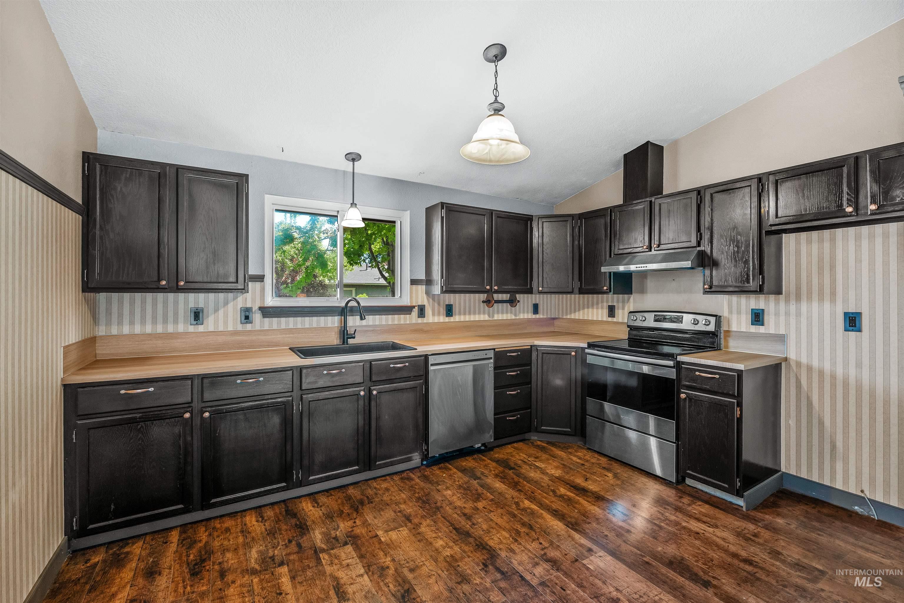 5775 W Lucky St, Boise, Idaho 83703, 2 Bedrooms, 1 Bathroom, Residential For Sale, Price $349,900,MLS 98985877