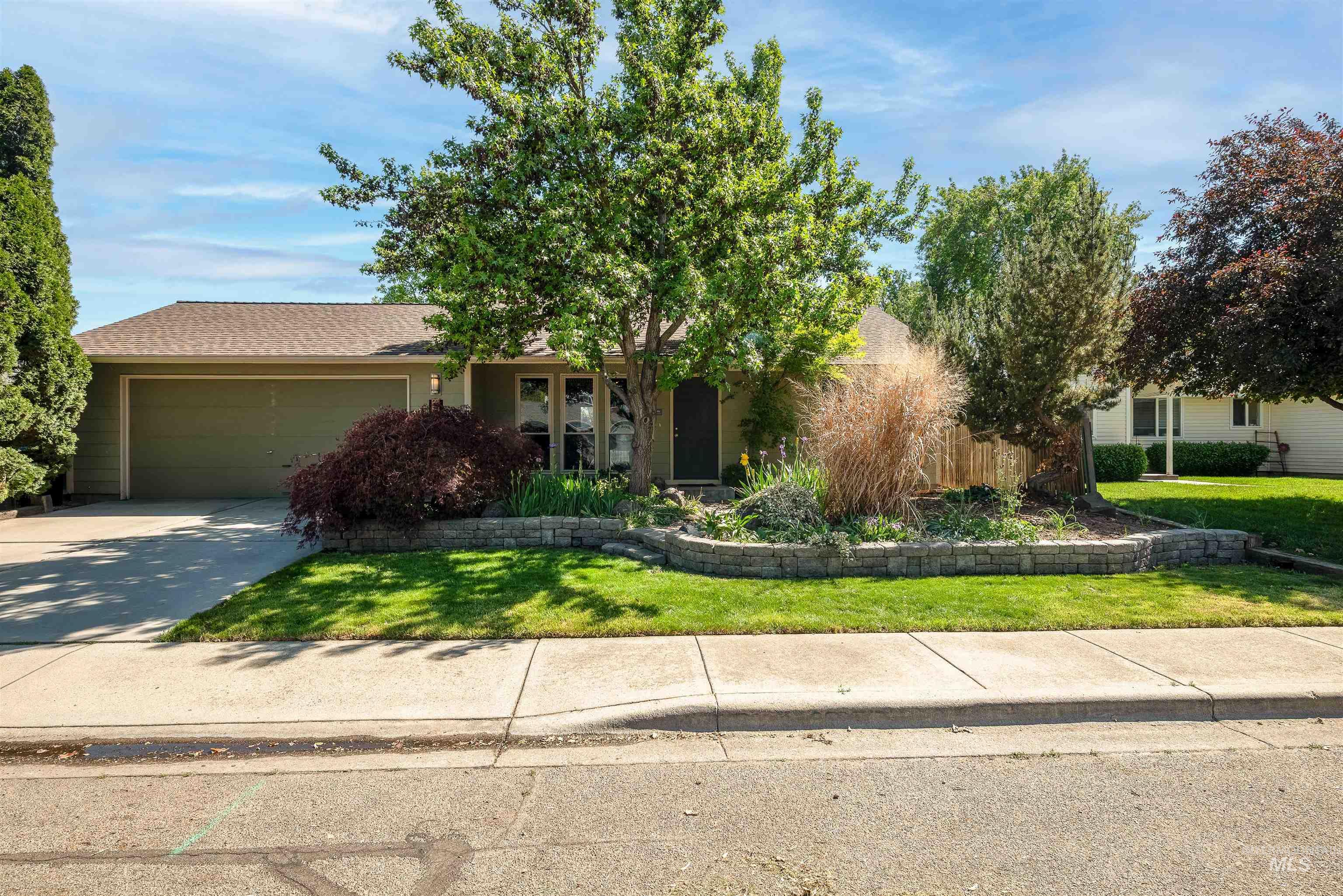 5775 W Lucky St, Boise, Idaho 83703, 2 Bedrooms, 1 Bathroom, Residential For Sale, Price $349,900,MLS 98985877