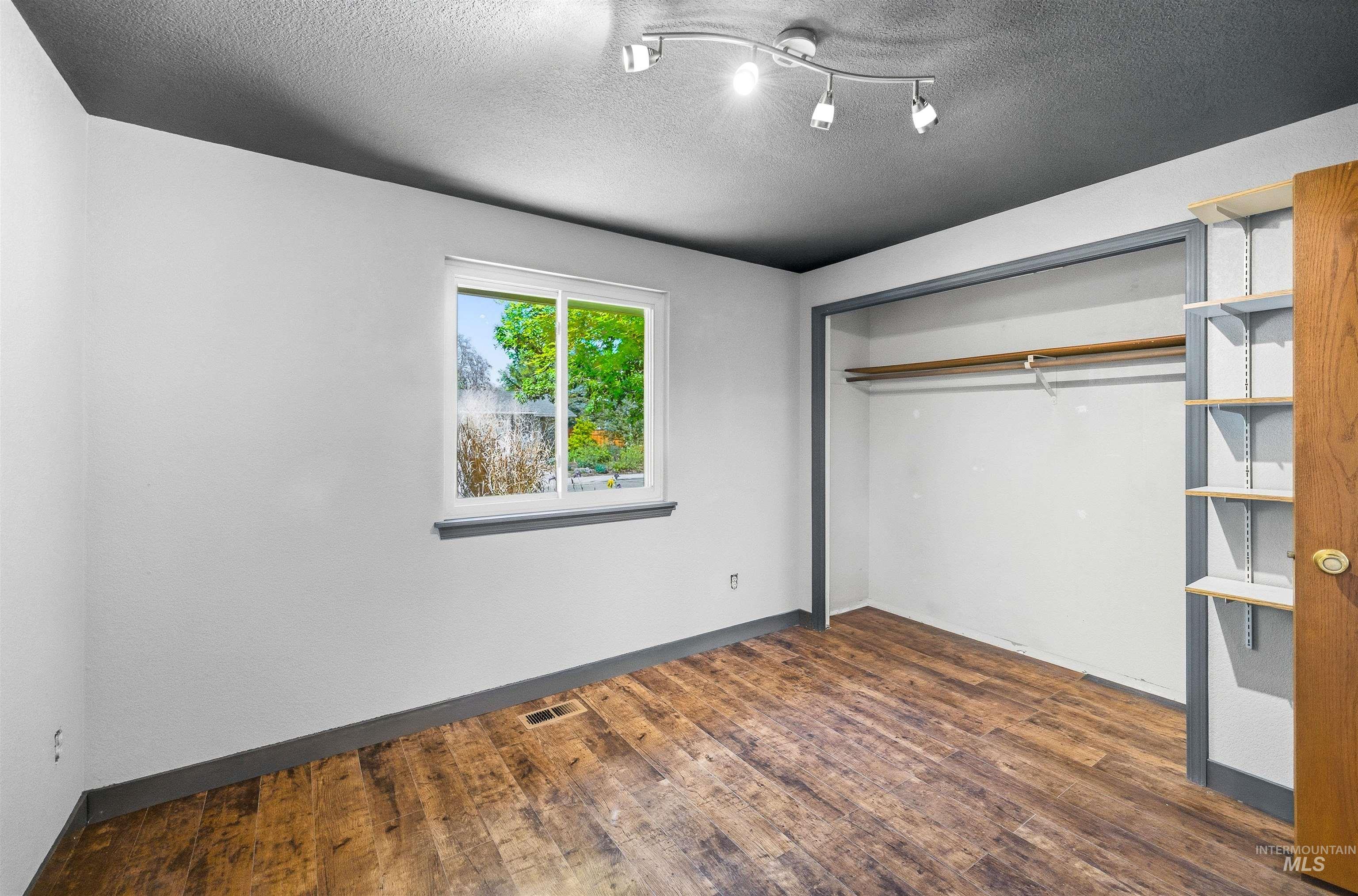 5775 W Lucky St, Boise, Idaho 83703, 2 Bedrooms, 1 Bathroom, Residential For Sale, Price $349,900,MLS 98985877