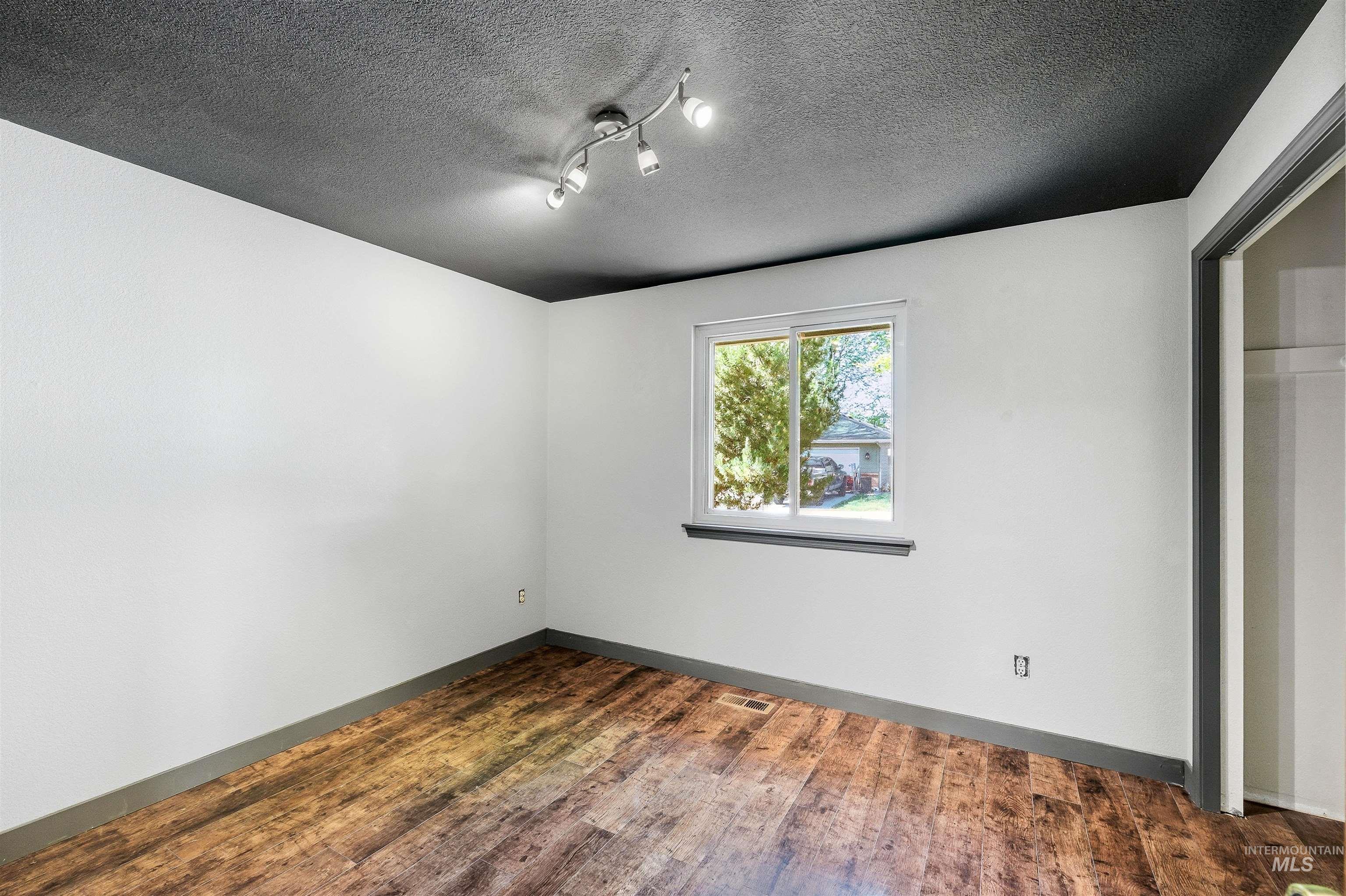5775 W Lucky St, Boise, Idaho 83703, 2 Bedrooms, 1 Bathroom, Residential For Sale, Price $349,900,MLS 98985877