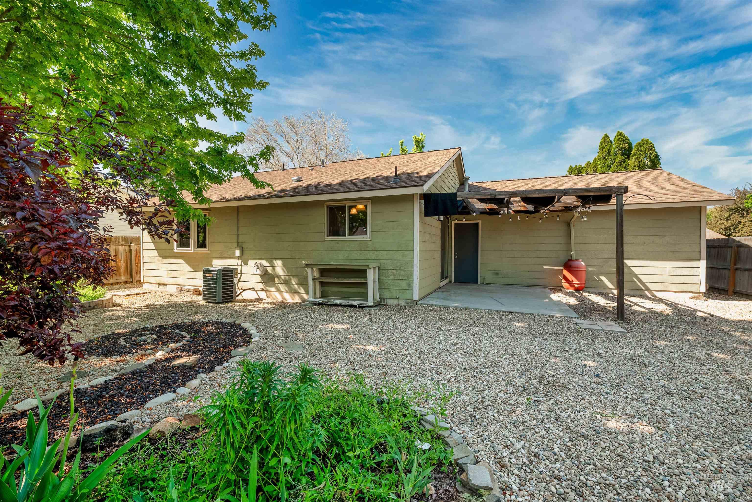 5775 W Lucky St, Boise, Idaho 83703, 2 Bedrooms, 1 Bathroom, Residential For Sale, Price $349,900,MLS 98985877