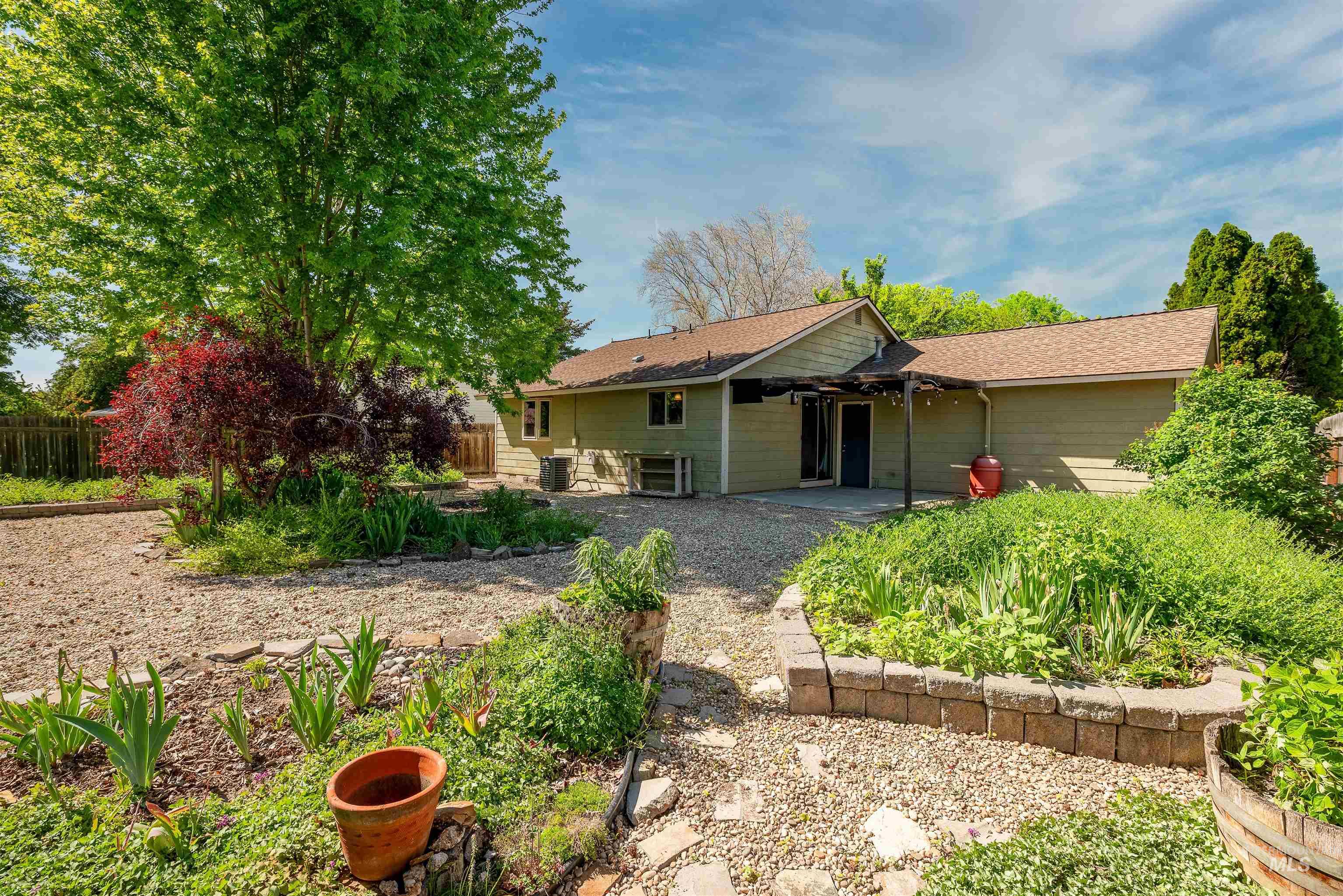 5775 W Lucky St, Boise, Idaho 83703, 2 Bedrooms, 1 Bathroom, Residential For Sale, Price $349,900,MLS 98985877