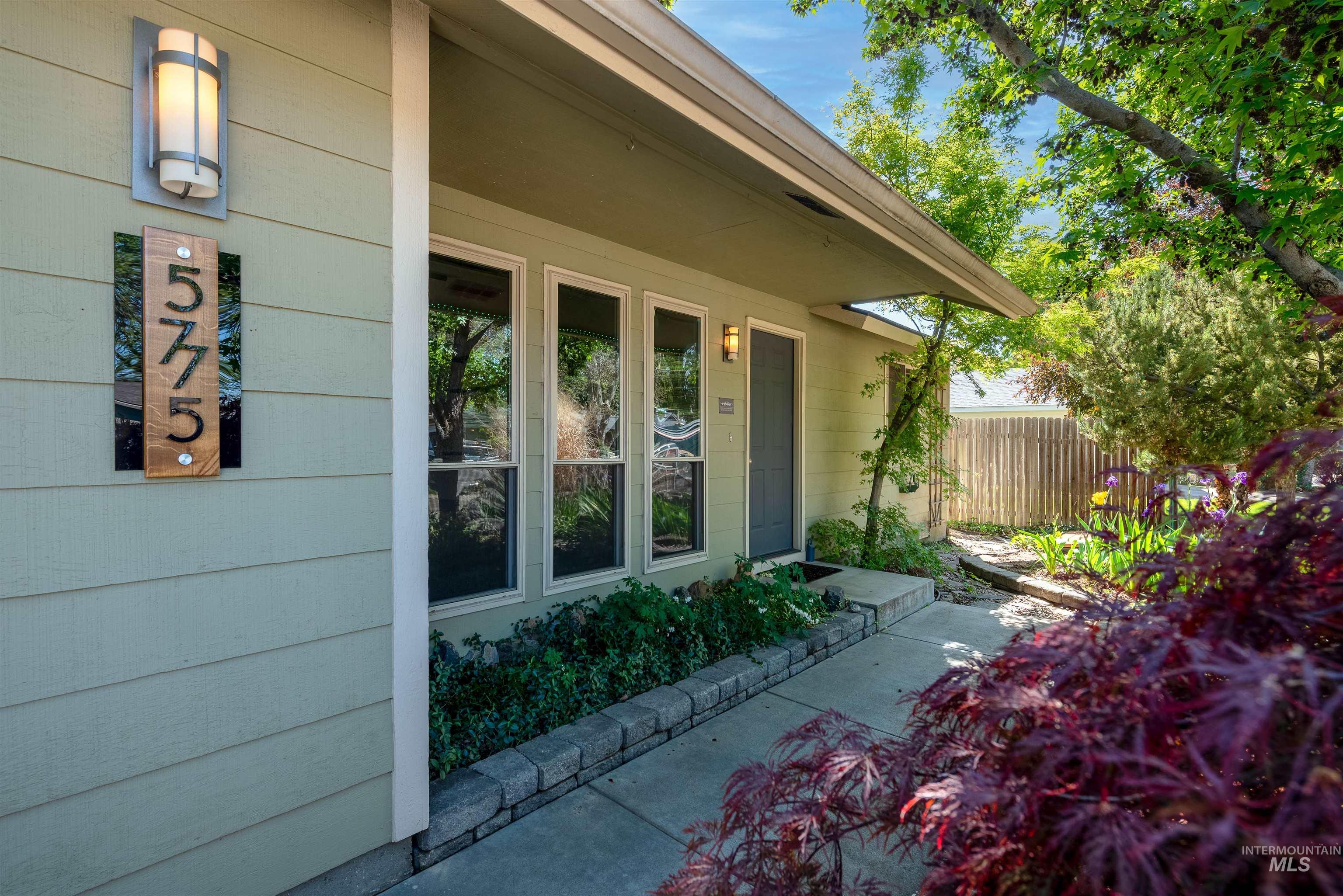 5775 W Lucky St, Boise, Idaho 83703, 2 Bedrooms, 1 Bathroom, Residential For Sale, Price $349,900,MLS 98985877