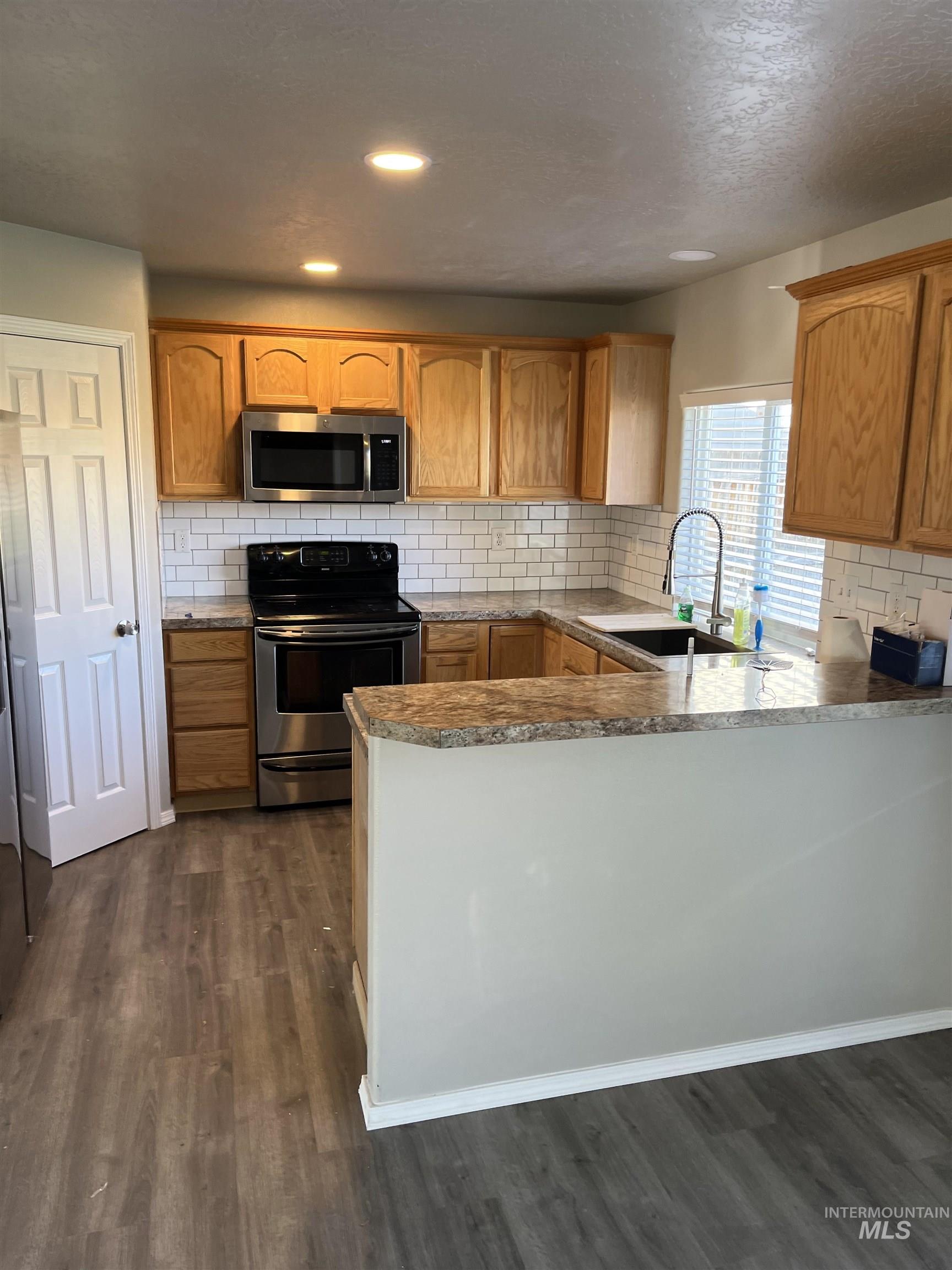 225 Quail drive, Melba, Idaho 83641, 4 Bedrooms, 2.5 Bathrooms, Residential For Sale, Price $395,000,MLS 98985879