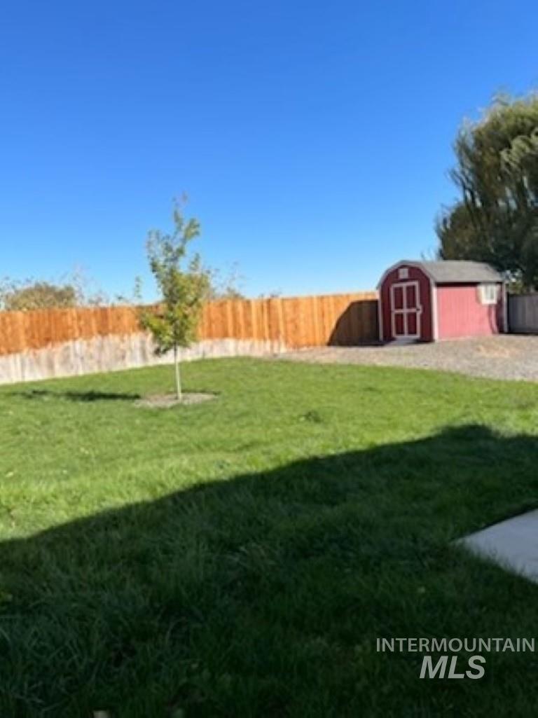225 Quail drive, Melba, Idaho 83641, 4 Bedrooms, 2.5 Bathrooms, Residential For Sale, Price $395,000,MLS 98985879