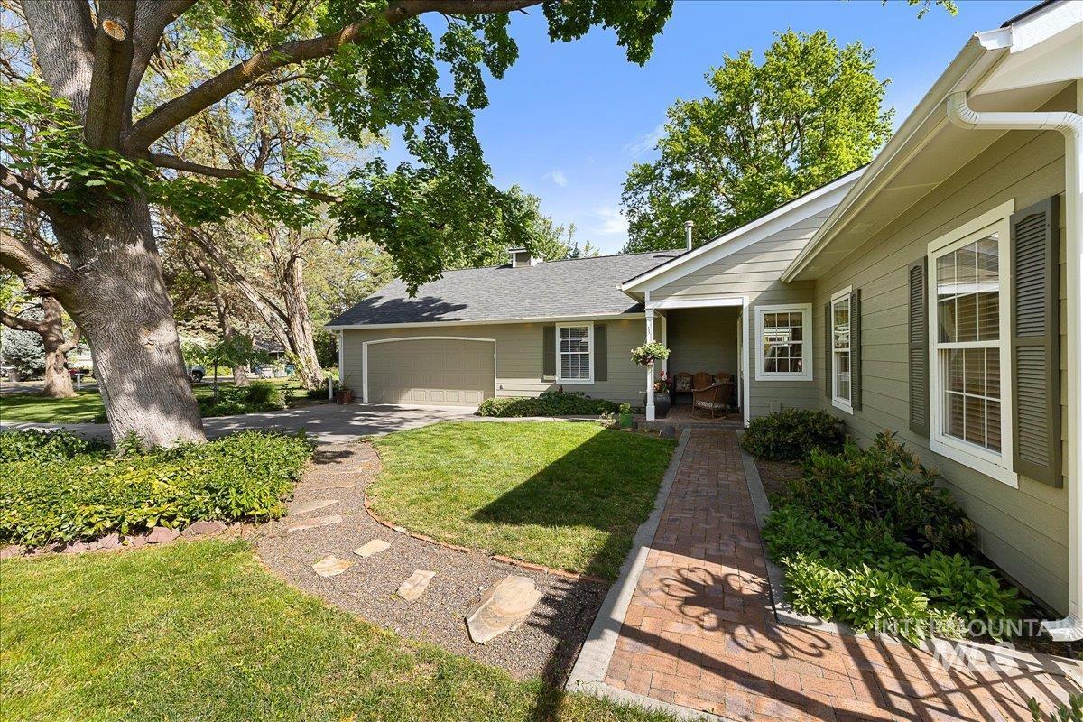 3602 N Tamarack Dr, Boise, Idaho 83703-4552, 3 Bedrooms, 2 Bathrooms, Residential For Sale, Price $925,000,MLS 98985880