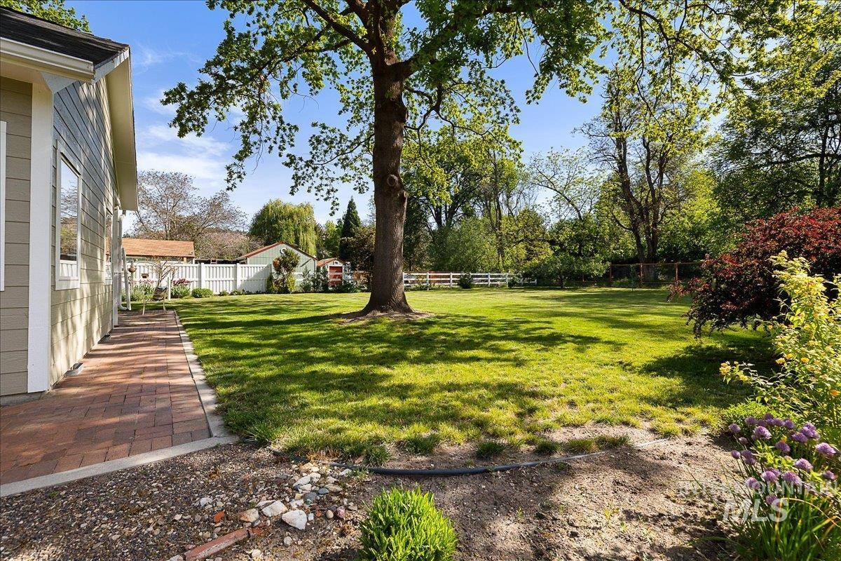 3602 N Tamarack Dr, Boise, Idaho 83703-4552, 3 Bedrooms, 2 Bathrooms, Residential For Sale, Price $925,000,MLS 98985880