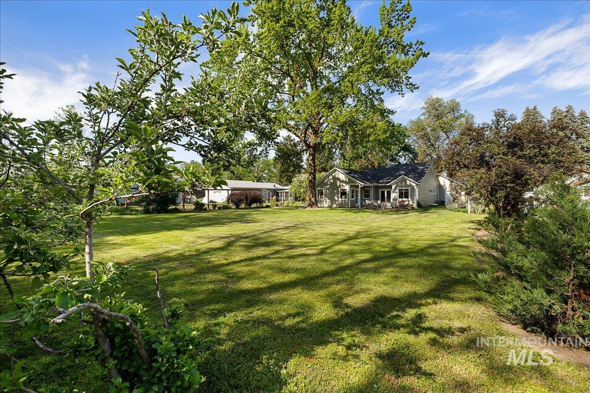 3602 N Tamarack Dr, Boise, Idaho 83703-4552, 3 Bedrooms, 2 Bathrooms, Residential For Sale, Price $925,000,MLS 98985880