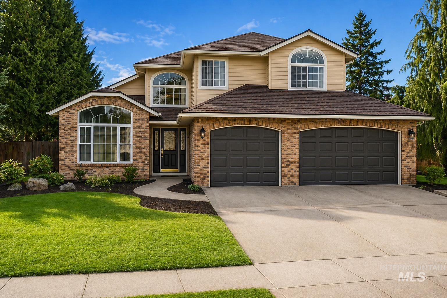 8037 W Innsbrook Ct, Boise, Idaho 83704, 3 Bedrooms, 3 Bathrooms, Residential For Sale, Price $689,900,MLS 98985882