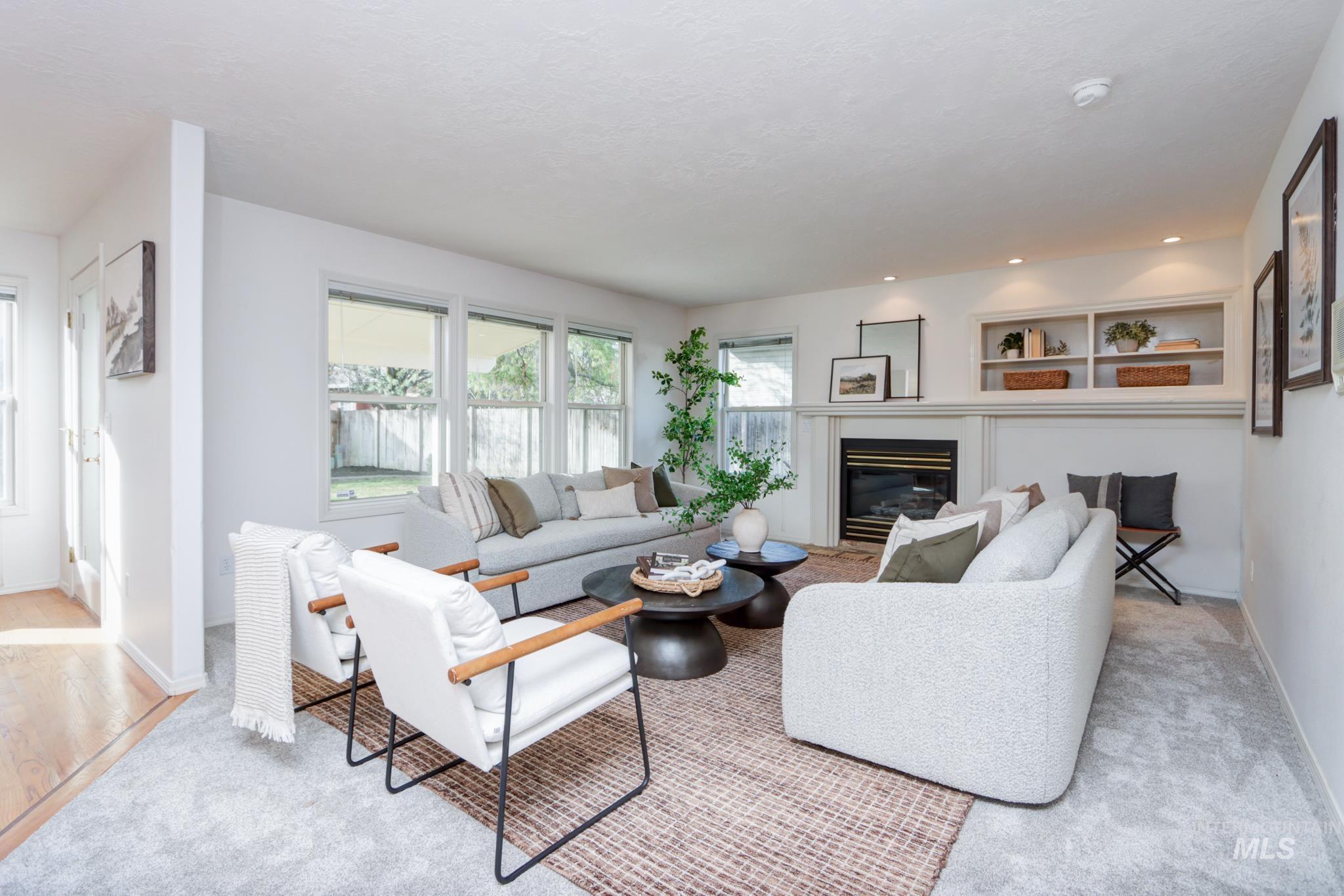 8037 W Innsbrook Ct, Boise, Idaho 83704, 3 Bedrooms, 3 Bathrooms, Residential For Sale, Price $689,900,MLS 98985882
