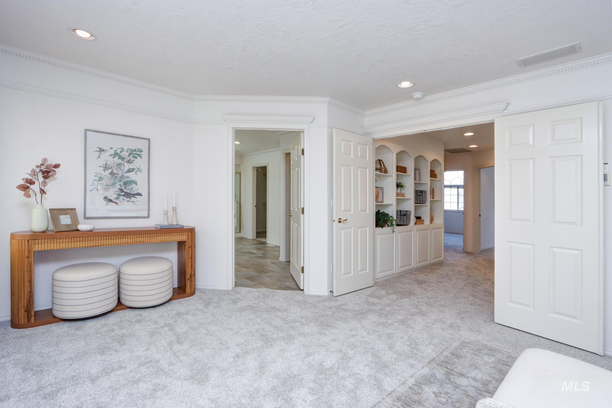 8037 W Innsbrook Ct, Boise, Idaho 83704, 3 Bedrooms, 3 Bathrooms, Residential For Sale, Price $689,900,MLS 98985882