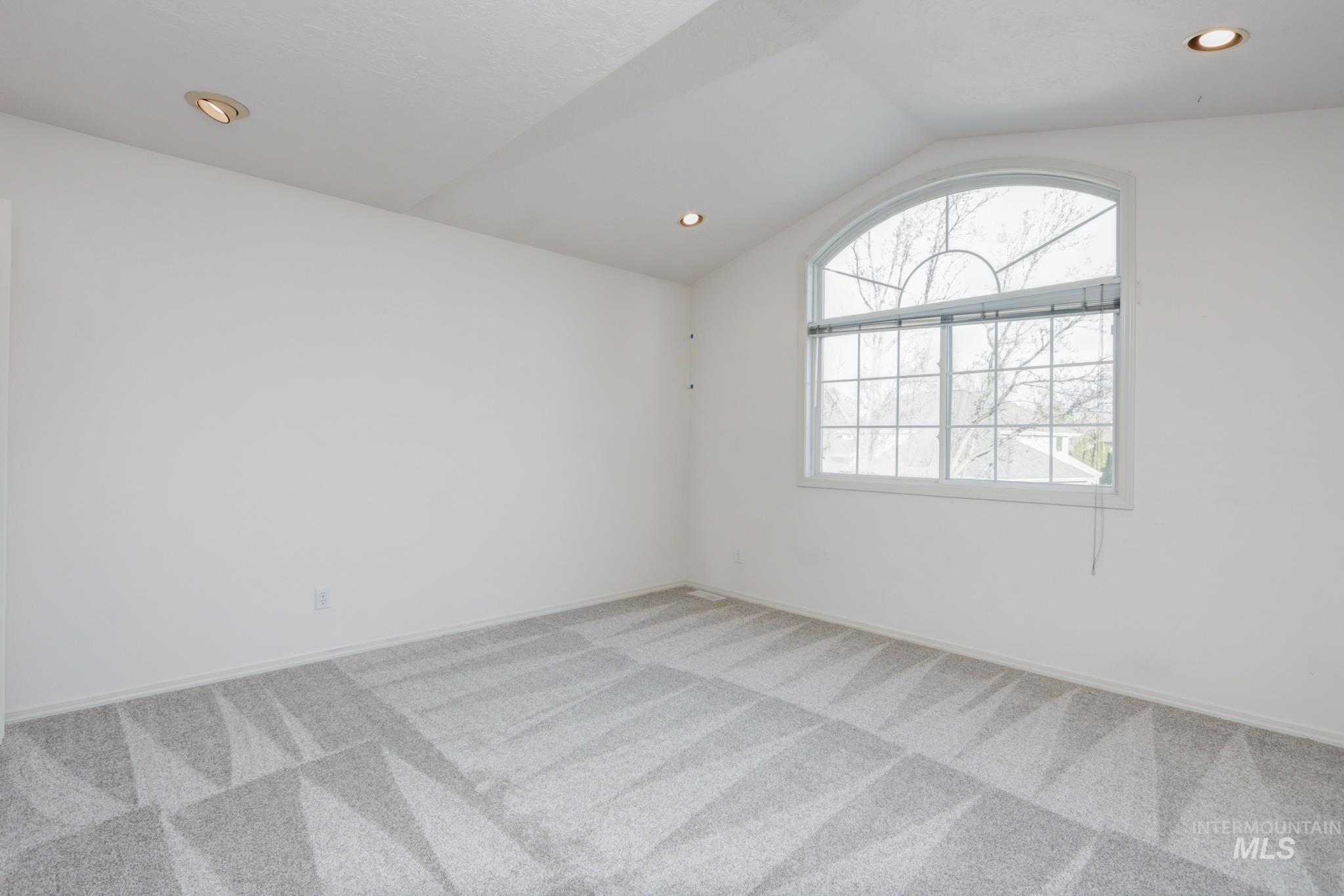 8037 W Innsbrook Ct, Boise, Idaho 83704, 3 Bedrooms, 3 Bathrooms, Residential For Sale, Price $689,900,MLS 98985882