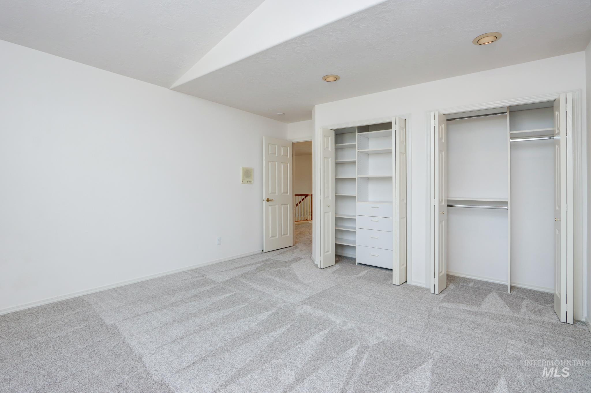 8037 W Innsbrook Ct, Boise, Idaho 83704, 3 Bedrooms, 3 Bathrooms, Residential For Sale, Price $689,900,MLS 98985882