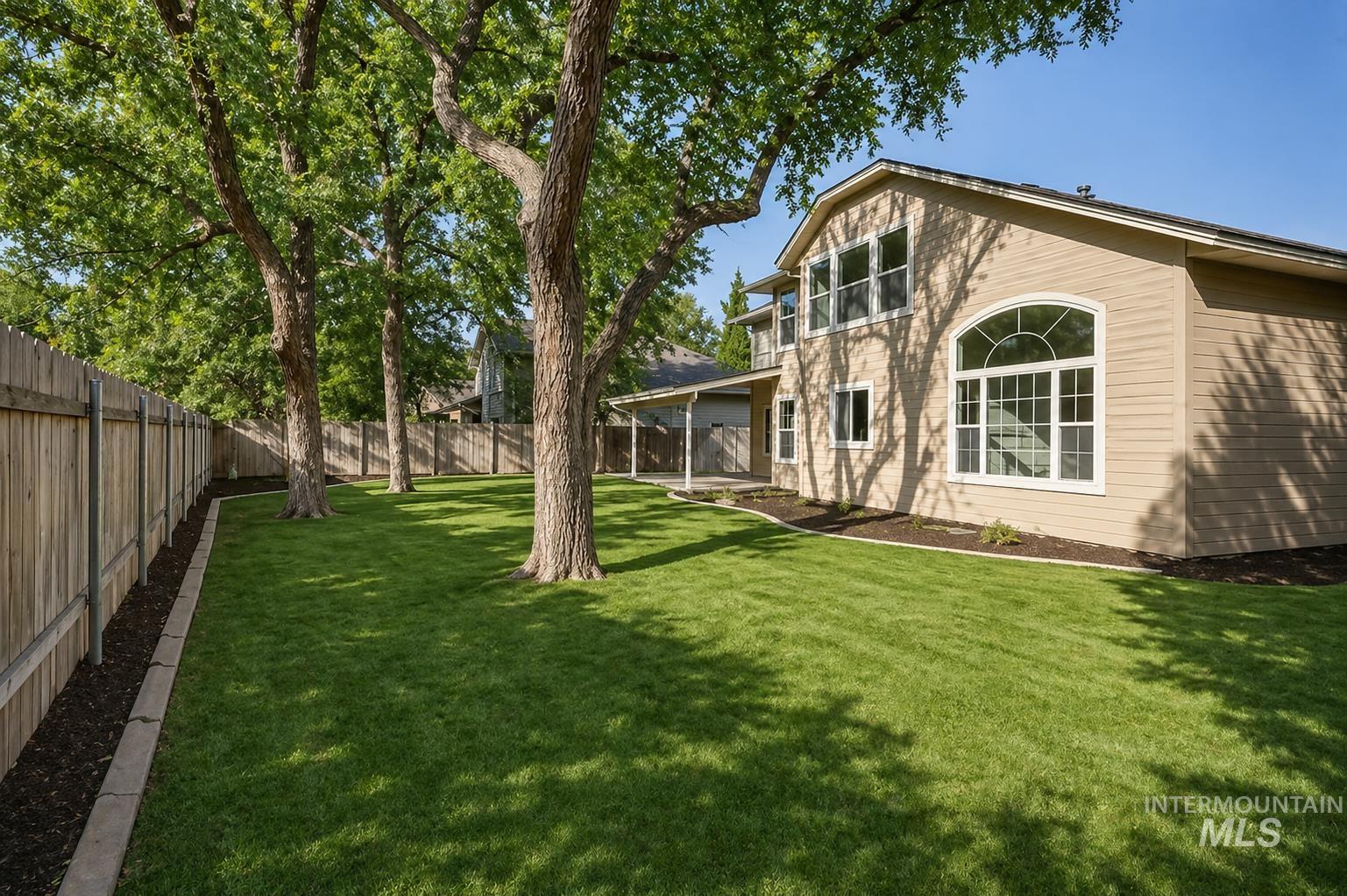 8037 W Innsbrook Ct, Boise, Idaho 83704, 3 Bedrooms, 3 Bathrooms, Residential For Sale, Price $689,900,MLS 98985882