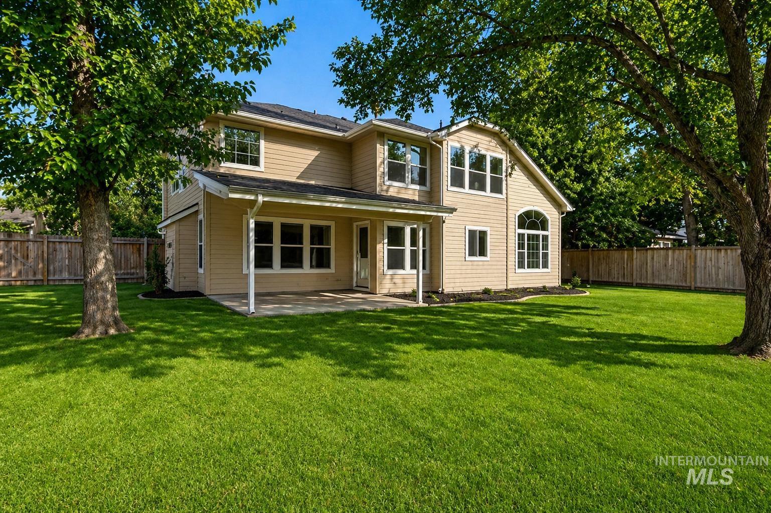 8037 W Innsbrook Ct, Boise, Idaho 83704, 3 Bedrooms, 3 Bathrooms, Residential For Sale, Price $689,900,MLS 98985882