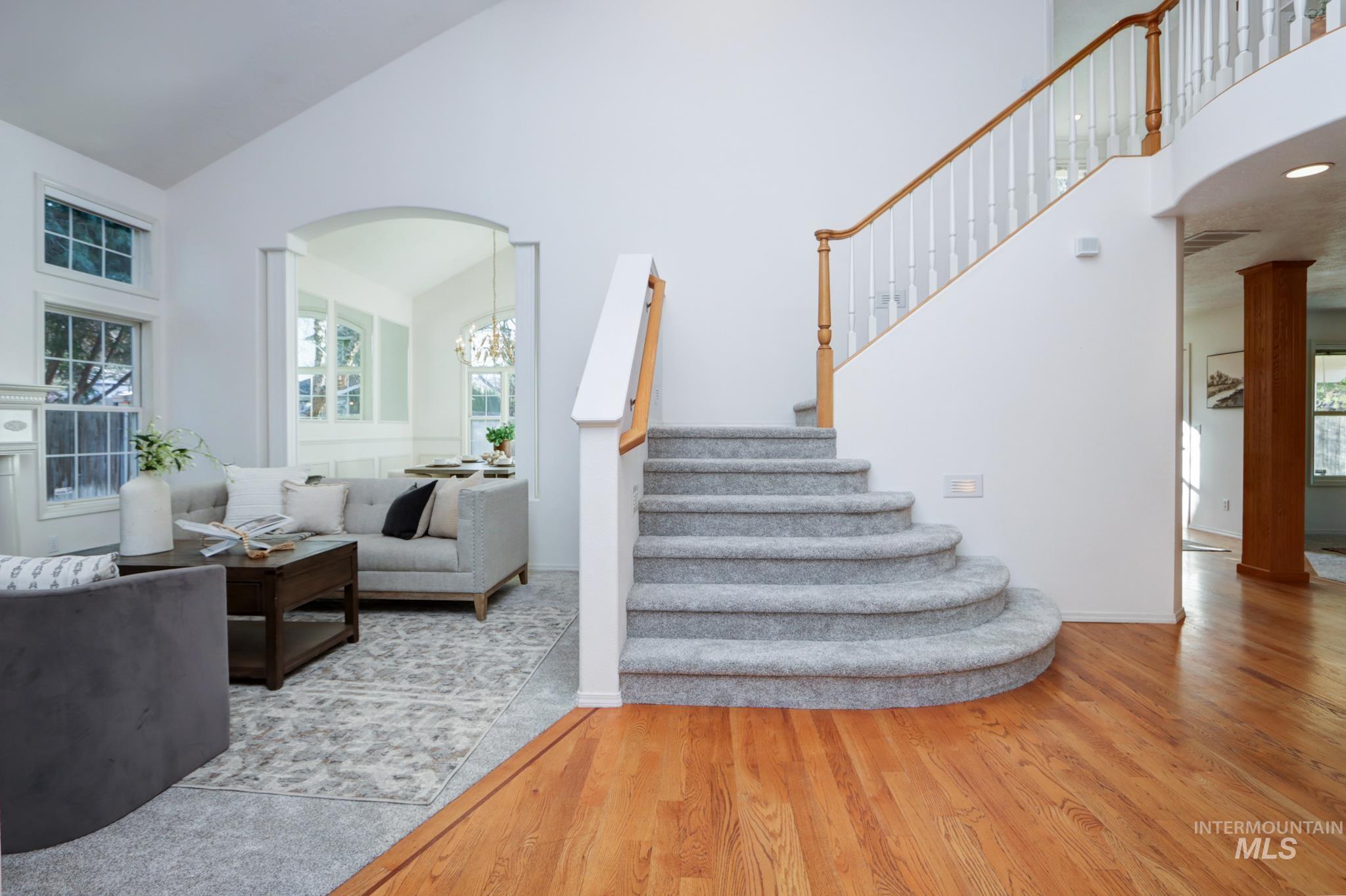 8037 W Innsbrook Ct, Boise, Idaho 83704, 3 Bedrooms, 3 Bathrooms, Residential For Sale, Price $689,900,MLS 98985882