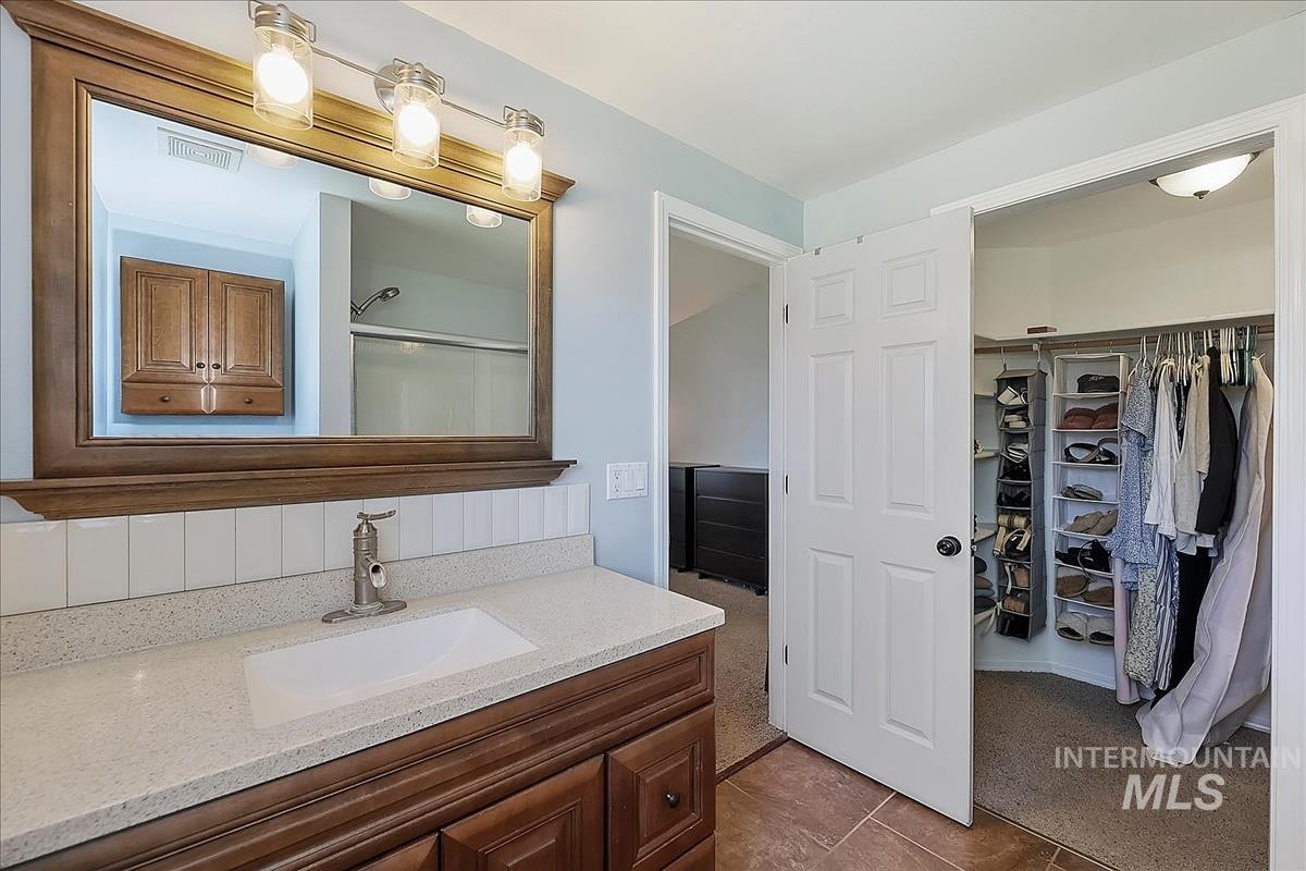1803 Poplar St, Caldwell, Idaho 83605, 4 Bedrooms, 2 Bathrooms, Residential For Sale, Price $477,700, 98985883