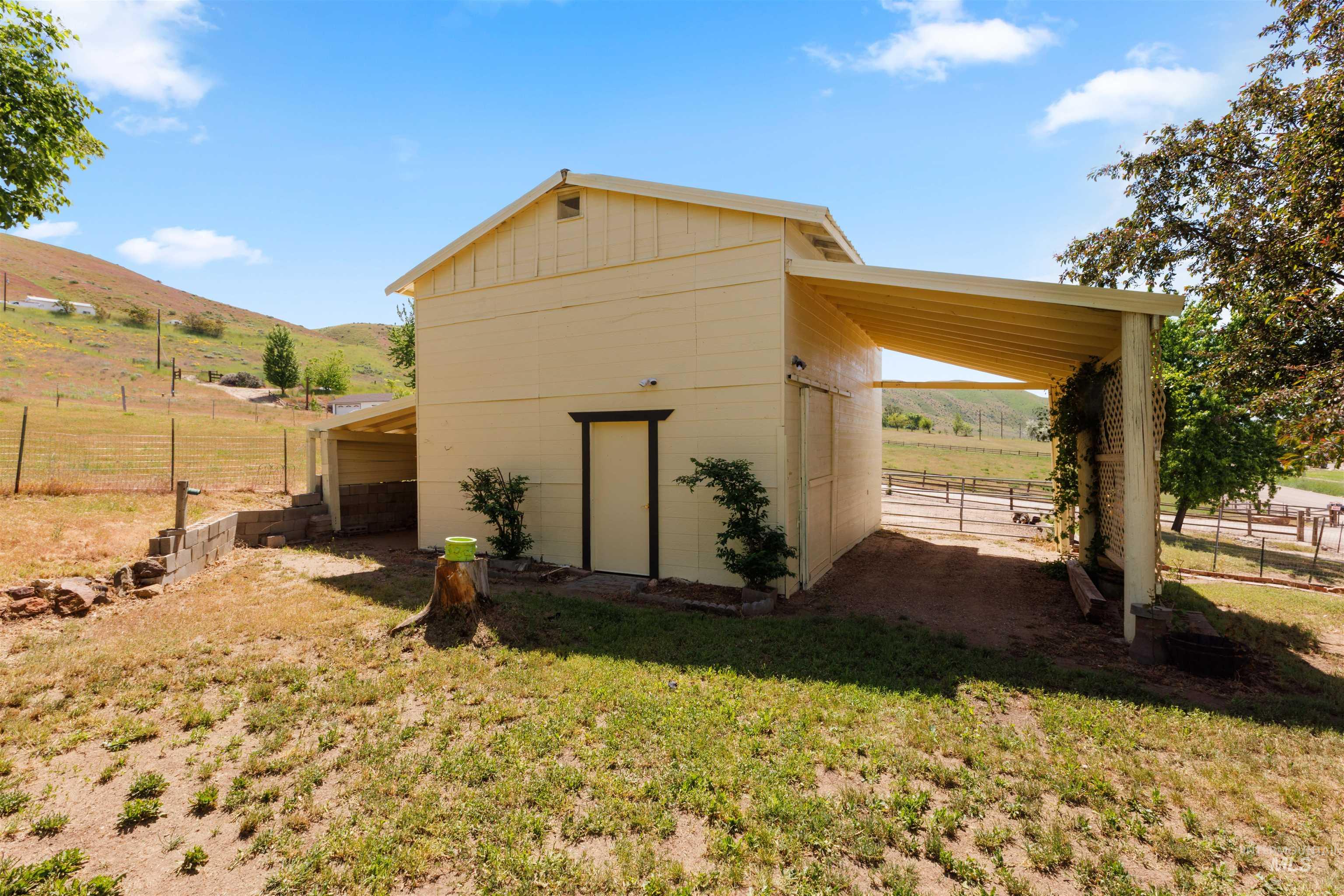 12184 Hill Rd, Payette, Idaho 83616, 3 Bedrooms, 1 Bathroom, Residential For Sale, Price $475,000, 98985887
