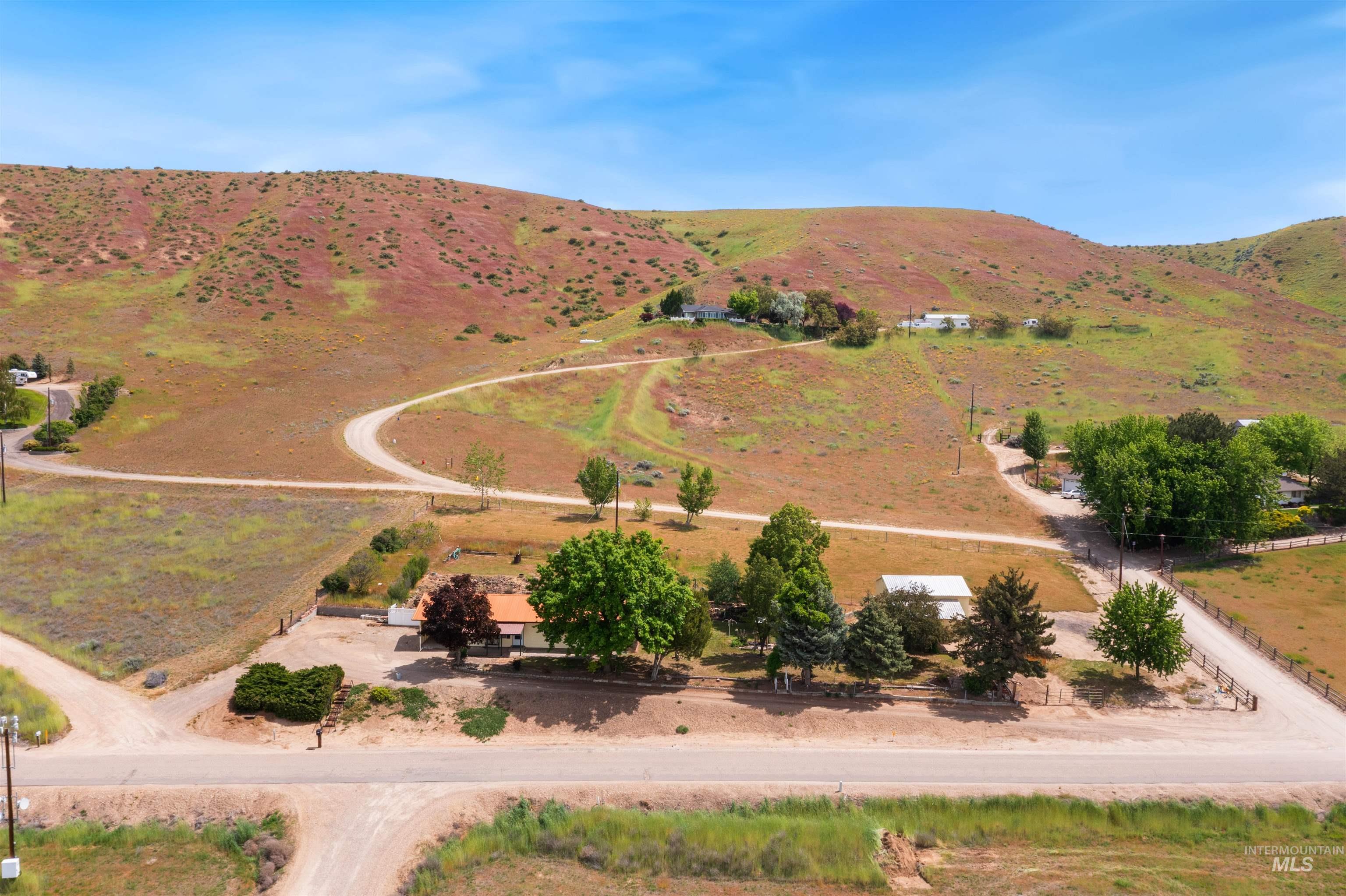12184 Hill Rd, Payette, Idaho 83616, 3 Bedrooms, 1 Bathroom, Residential For Sale, Price $475,000, 98985887
