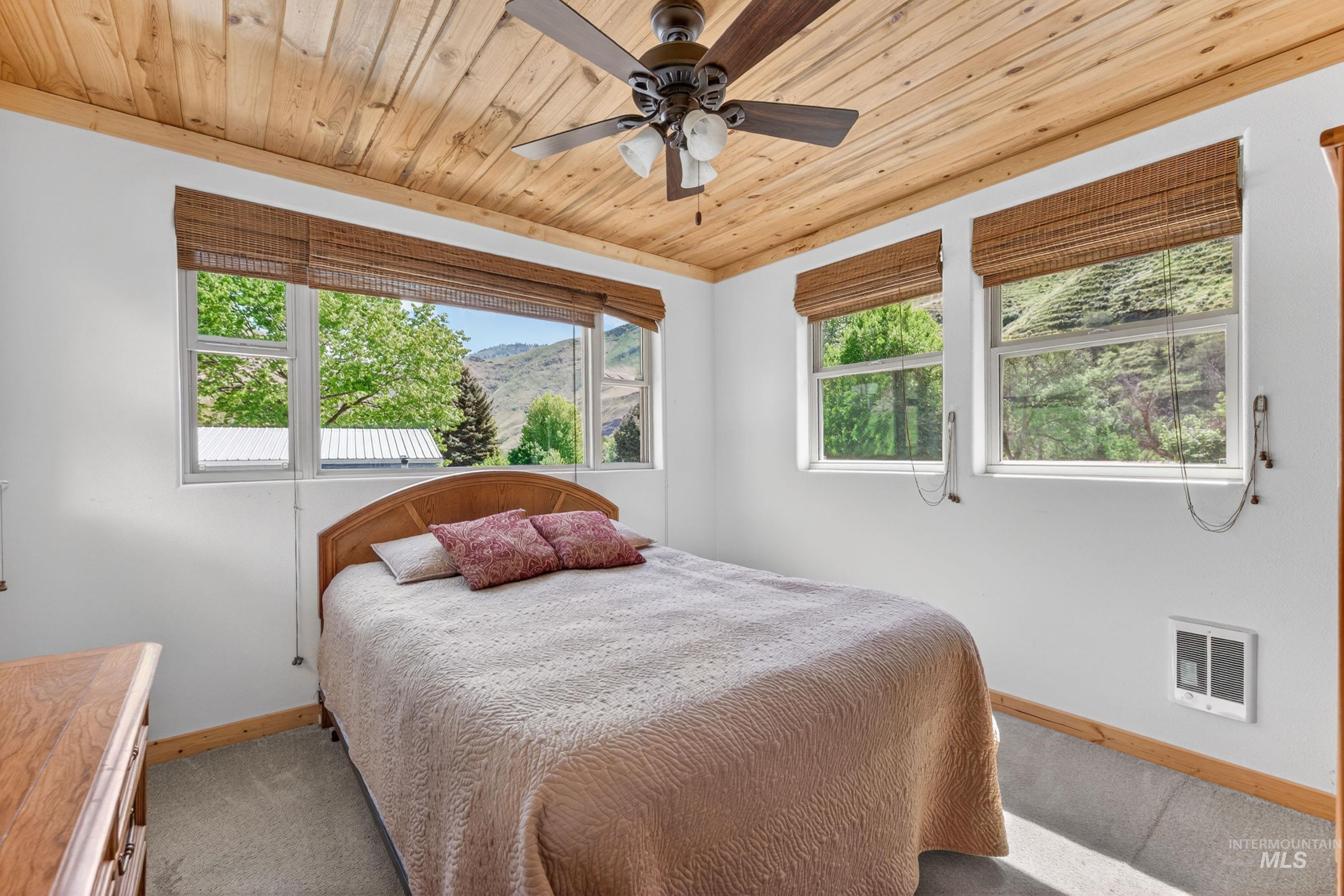 132 Heath Drive, Riggins, Idaho 83549, 2 Bedrooms, 2 Bathrooms, Residential For Sale, Price $389,000, 98985888