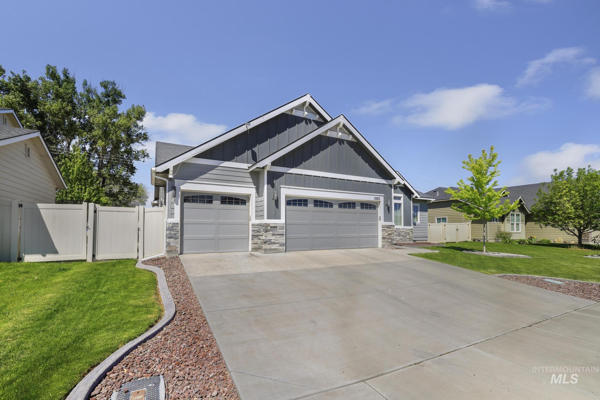 1985 Moose Street, Twin Falls, Idaho 83301, 4 Bedrooms, 2 Bathrooms, Residential For Sale, Price $460,000, 98985890