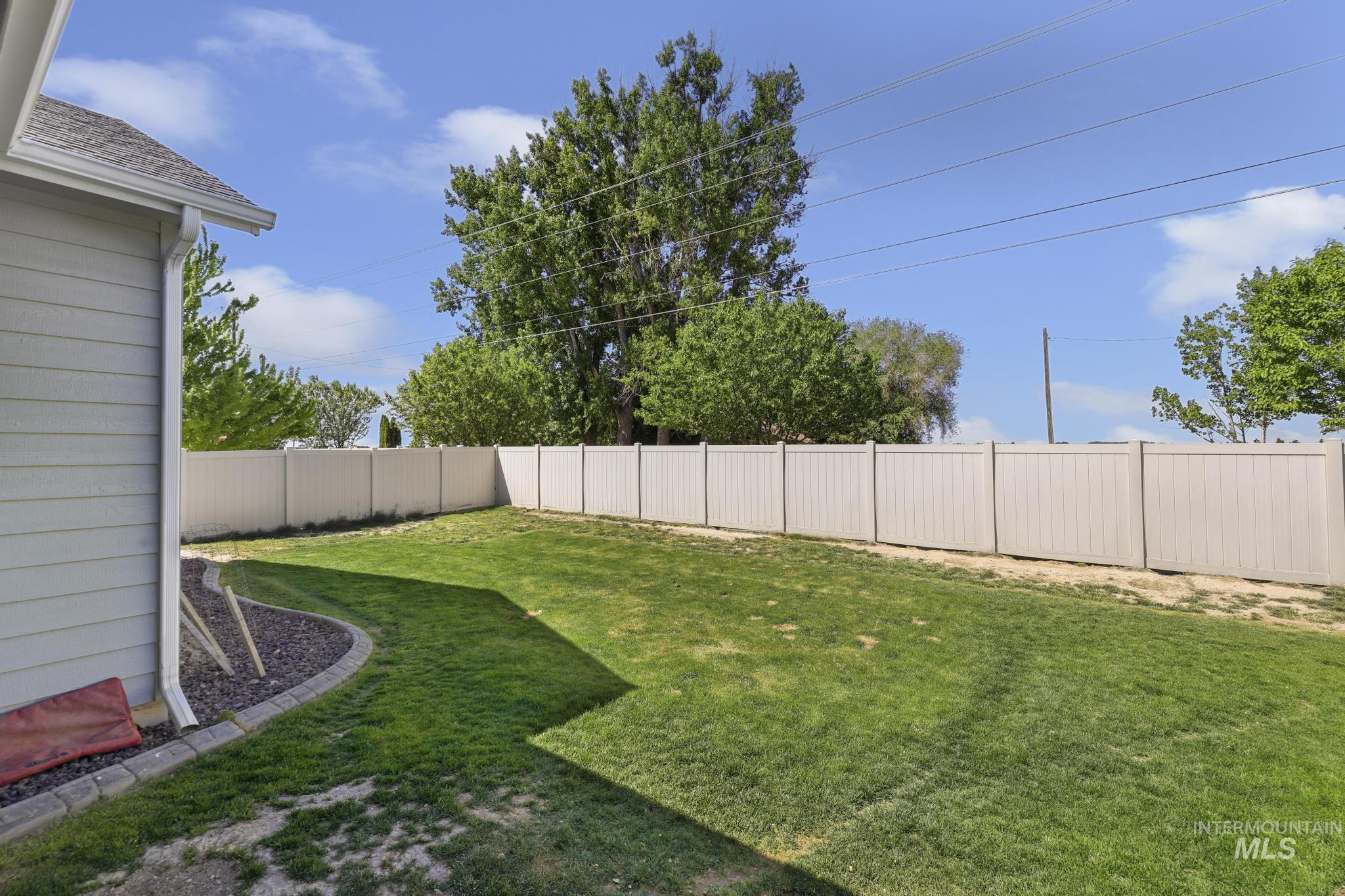 1985 Moose Street, Twin Falls, Idaho 83301, 4 Bedrooms, 2 Bathrooms, Residential For Sale, Price $460,000, 98985890