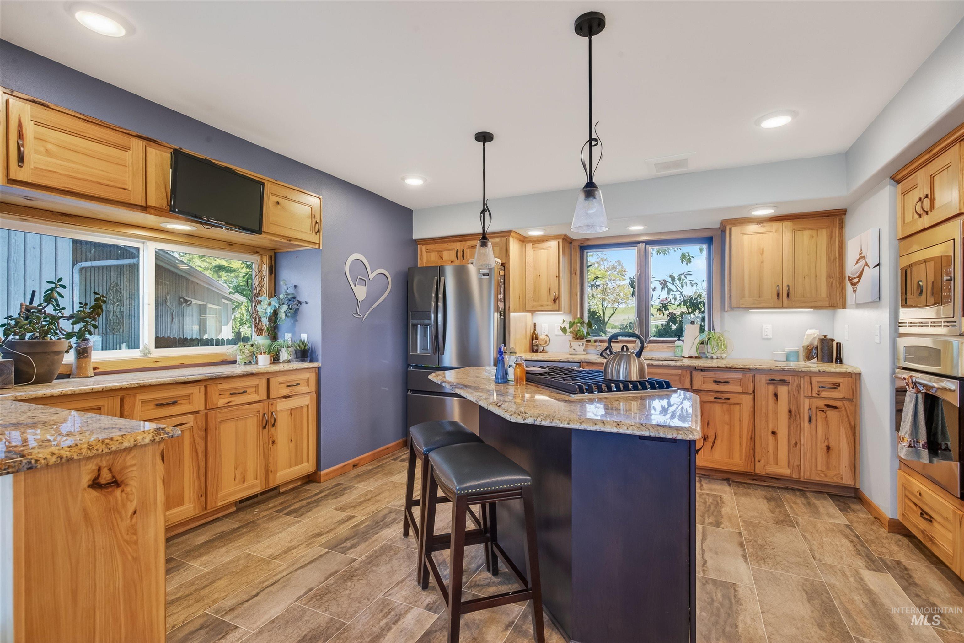 2720 6th Street, Lewiston, Idaho 83501, 3 Bedrooms, 2.5 Bathrooms, Residential For Sale, Price $799,800,MLS 98985891