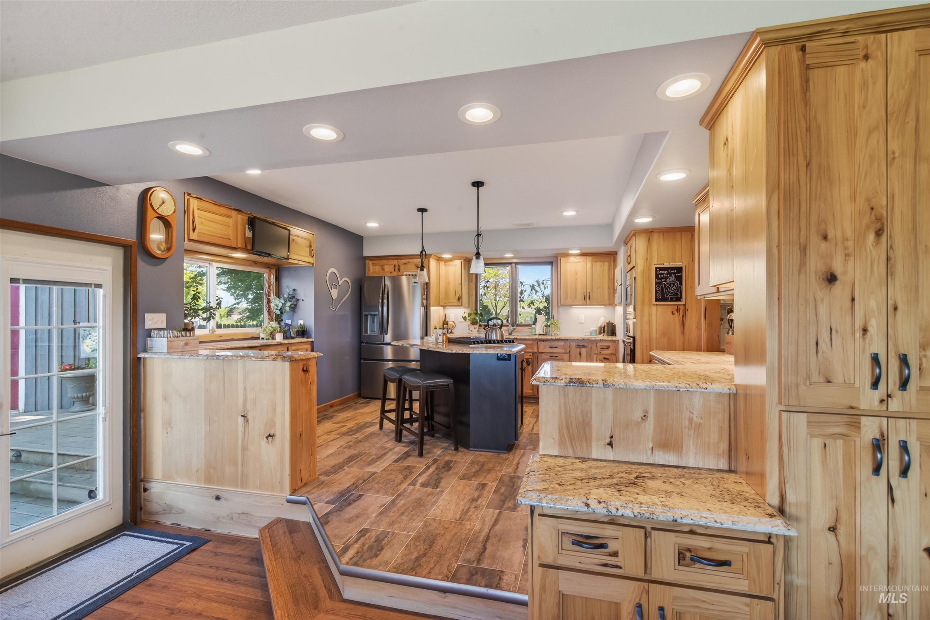 2720 6th Street, Lewiston, Idaho 83501, 3 Bedrooms, 2.5 Bathrooms, Residential For Sale, Price $799,800,MLS 98985891