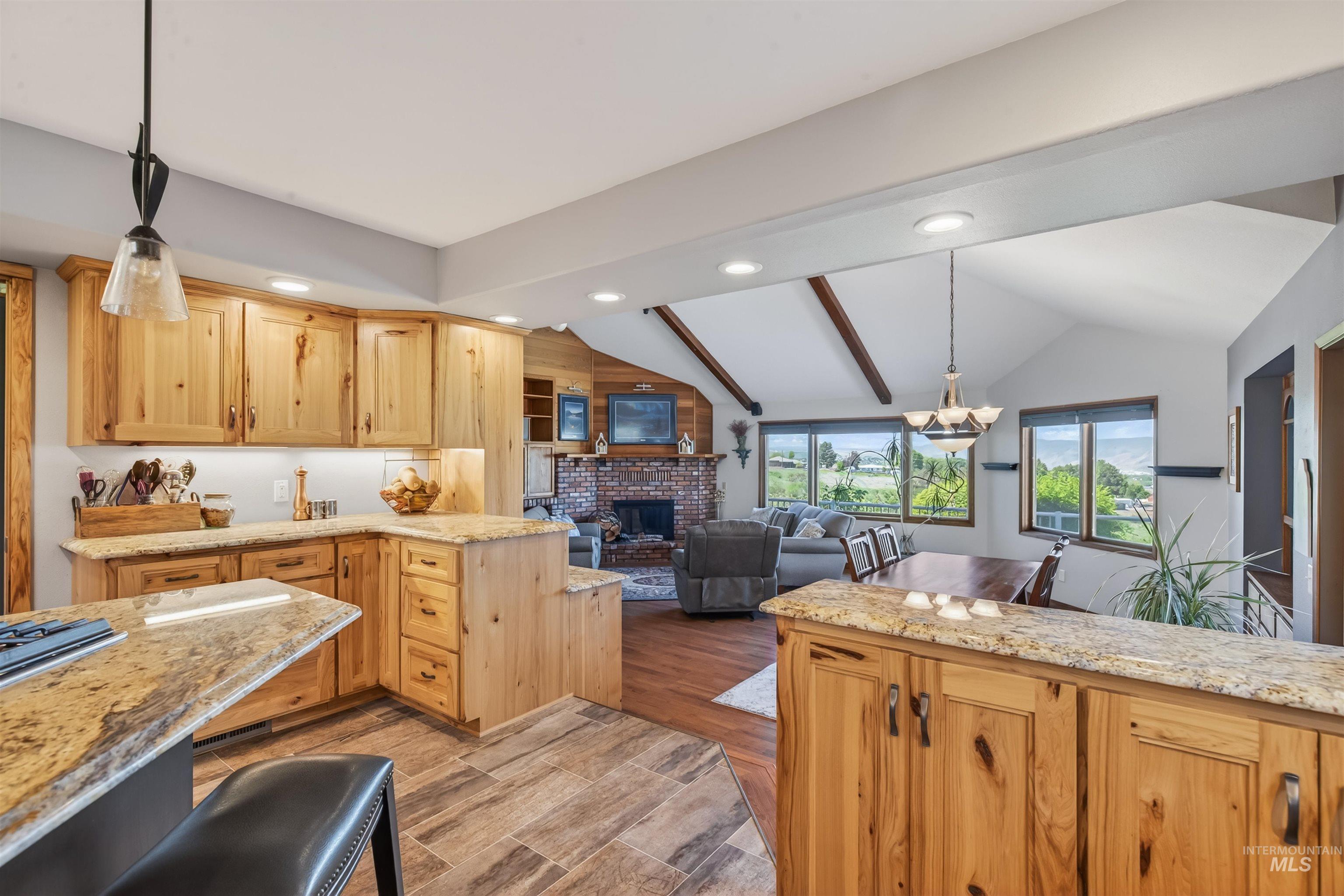 2720 6th Street, Lewiston, Idaho 83501, 3 Bedrooms, 2.5 Bathrooms, Residential For Sale, Price $799,800,MLS 98985891