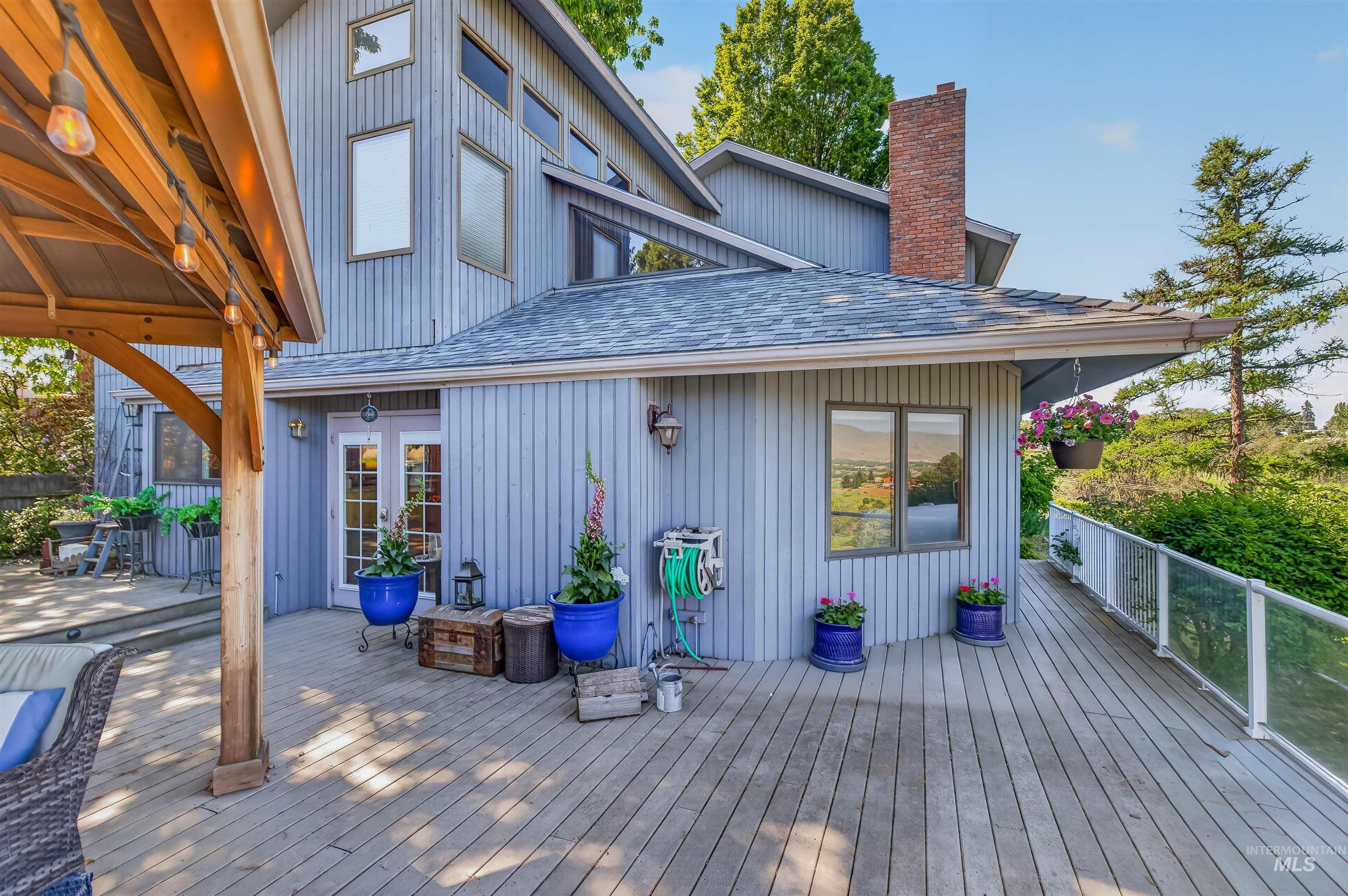 2720 6th Street, Lewiston, Idaho 83501, 3 Bedrooms, 2.5 Bathrooms, Residential For Sale, Price $799,800,MLS 98985891