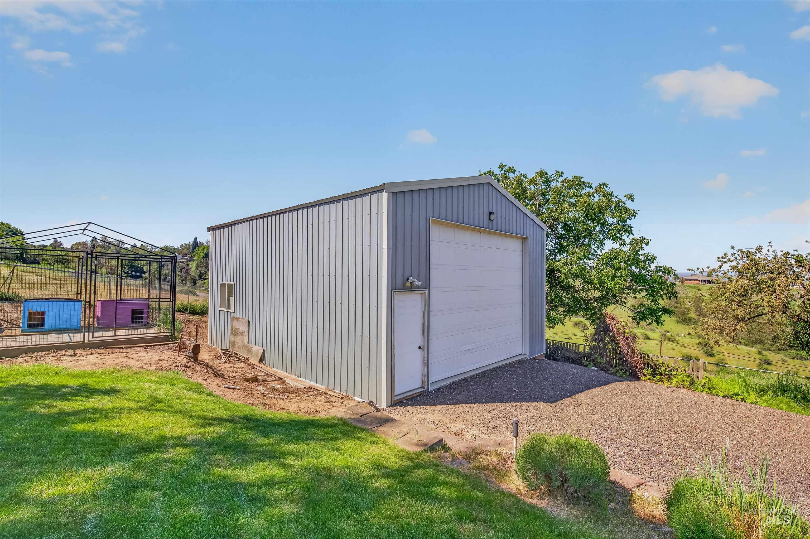 2720 6th Street, Lewiston, Idaho 83501, 3 Bedrooms, 2.5 Bathrooms, Residential For Sale, Price $799,800,MLS 98985891