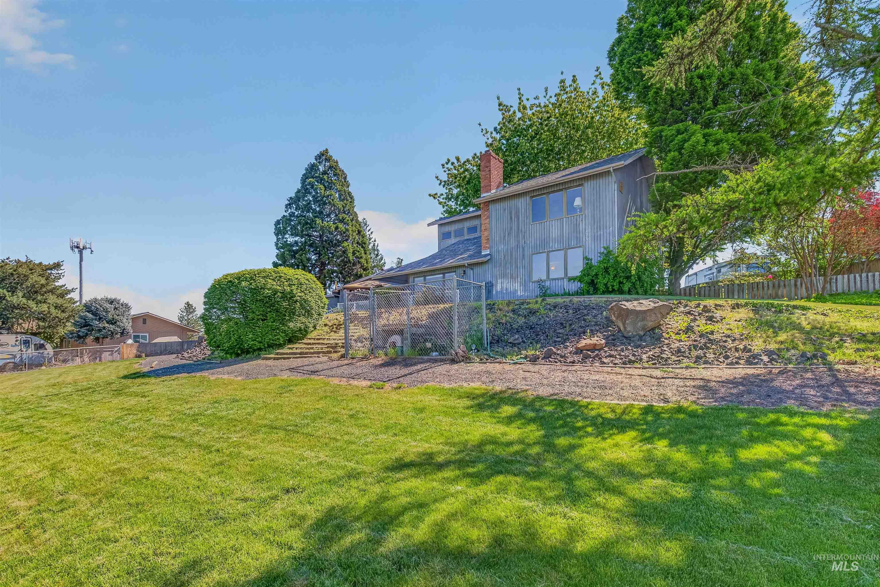2720 6th Street, Lewiston, Idaho 83501, 3 Bedrooms, 2.5 Bathrooms, Residential For Sale, Price $799,800,MLS 98985891