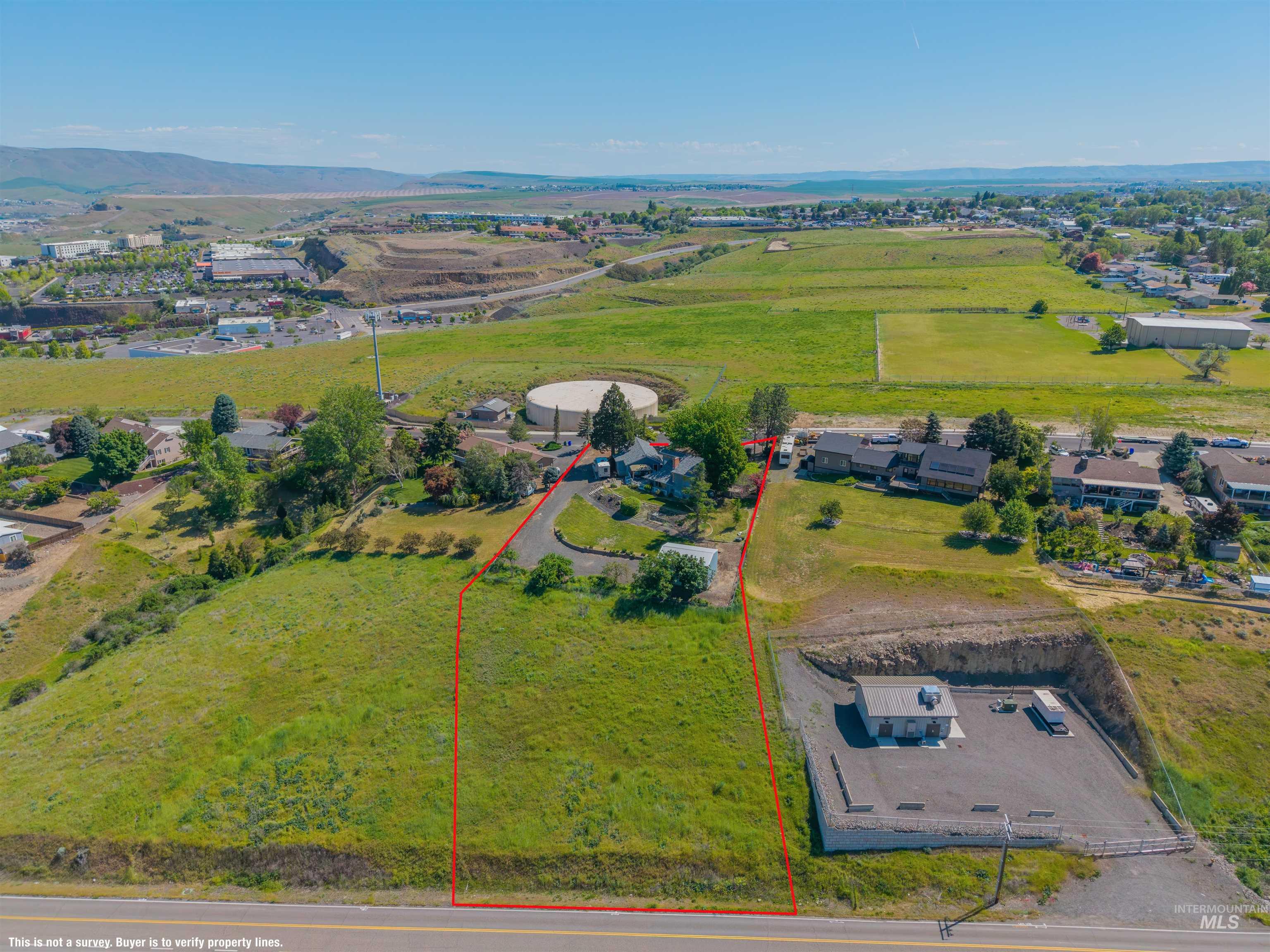 2720 6th Street, Lewiston, Idaho 83501, 3 Bedrooms, 2.5 Bathrooms, Residential For Sale, Price $799,800,MLS 98985891