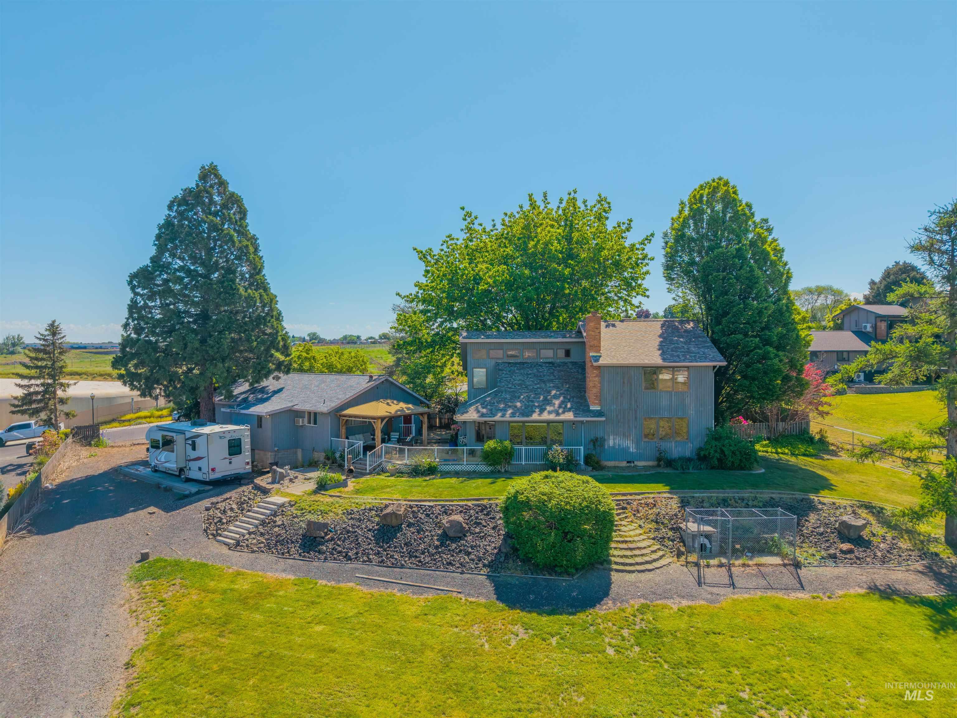 2720 6th Street, Lewiston, Idaho 83501, 3 Bedrooms, 2.5 Bathrooms, Residential For Sale, Price $799,800,MLS 98985891
