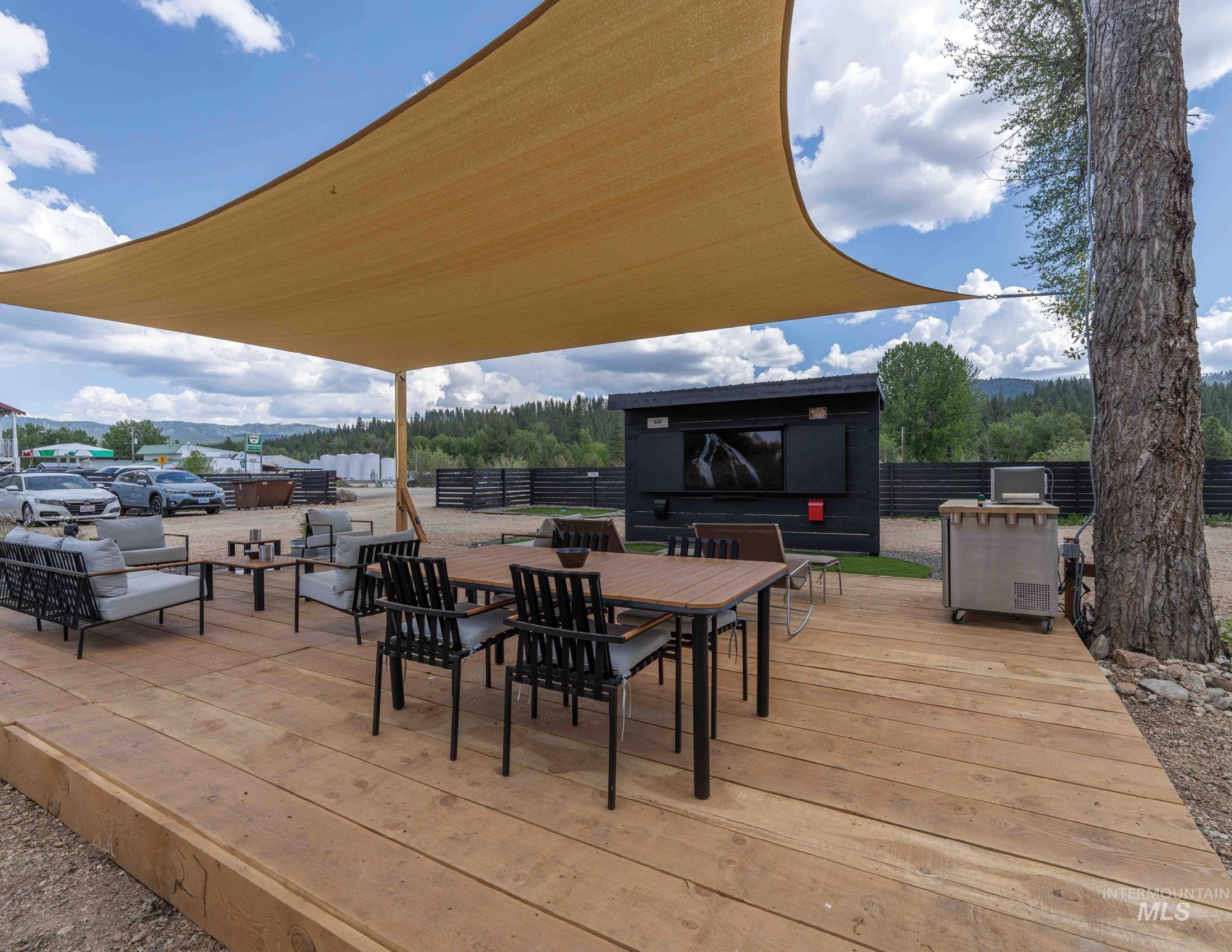102 Cottonwood St., Idaho City, Idaho 83631, Business/Commercial For Sale, Price $2,600,000, 98985893