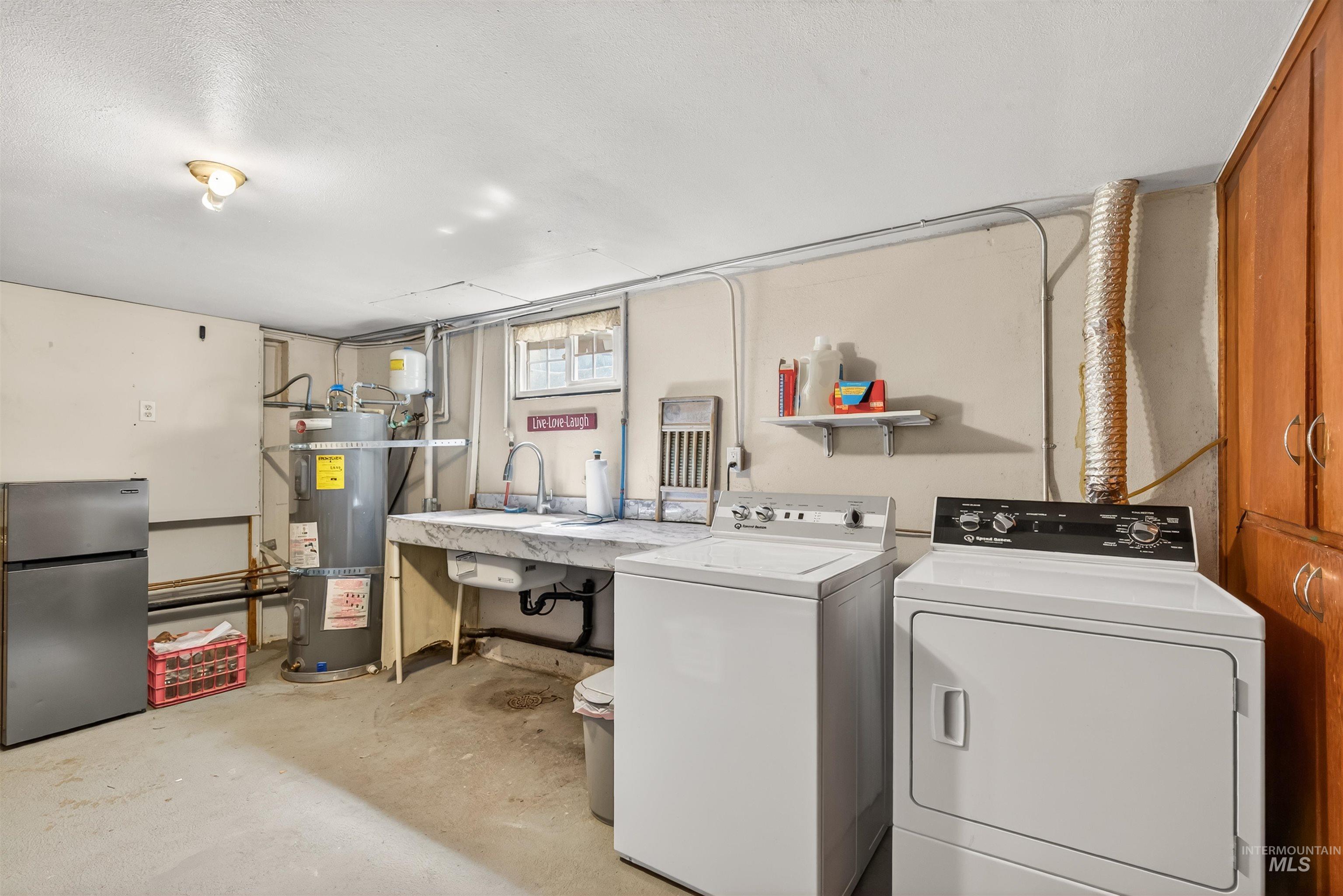 1241 5th Street, Clarkston, Washington 99403, 4 Bedrooms, 3 Bathrooms, Residential For Sale, Price $429,000, 98985894