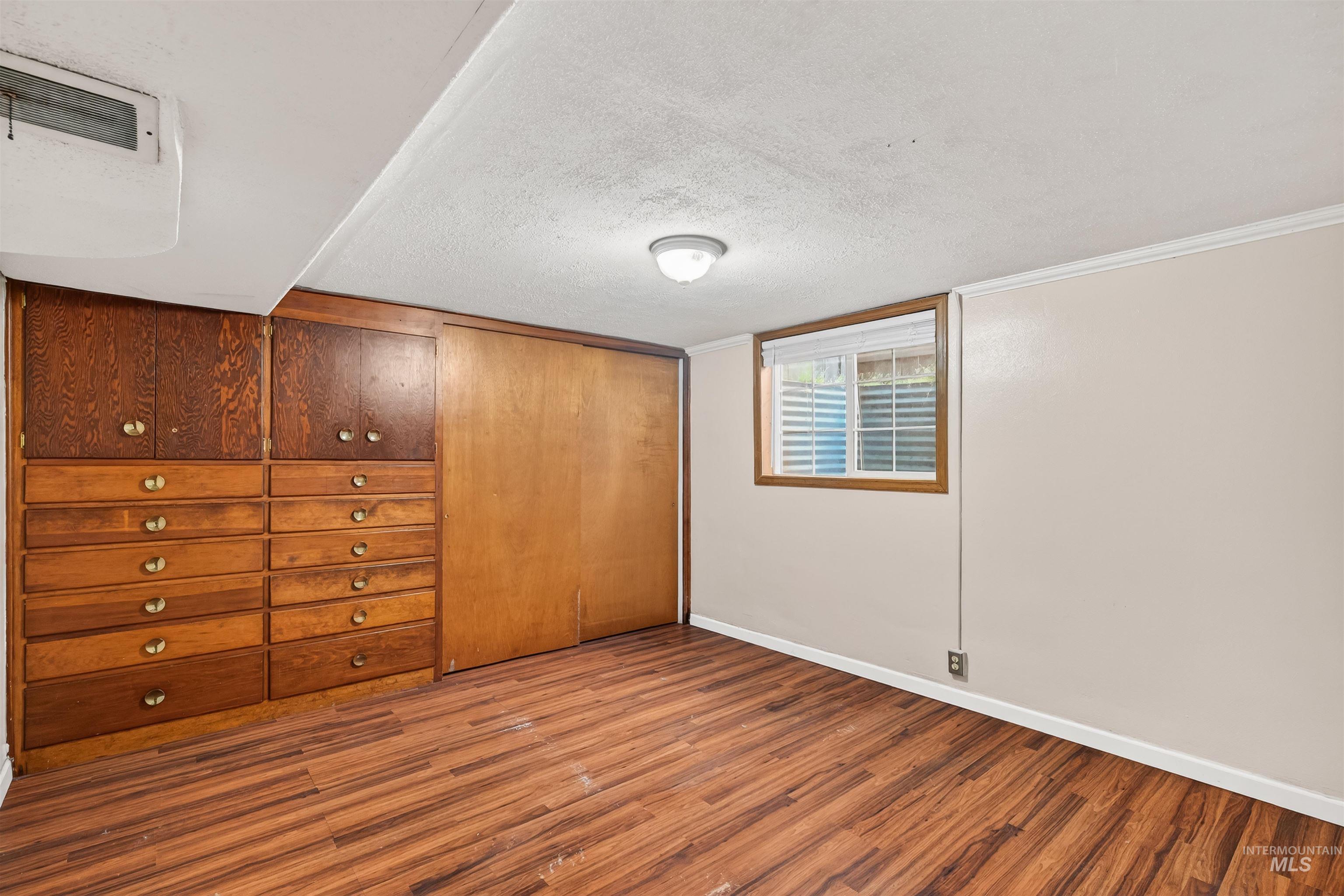 1241 5th Street, Clarkston, Washington 99403, 4 Bedrooms, 3 Bathrooms, Residential For Sale, Price $429,000, 98985894