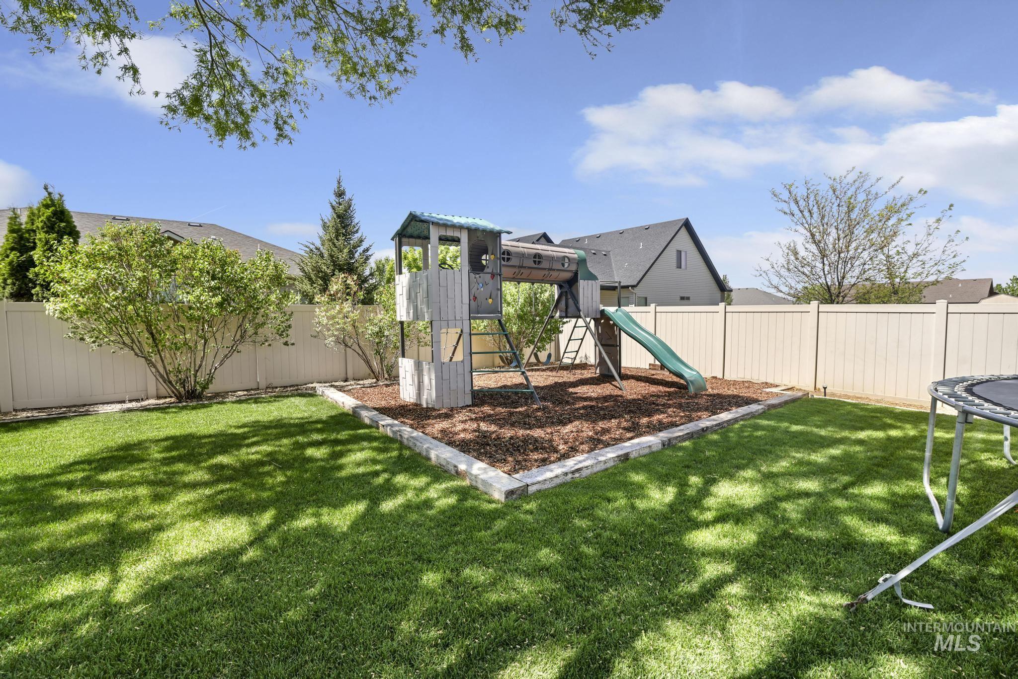 2083 Tendoy St, Twin Falls, Idaho 83301-7802, 4 Bedrooms, 4 Bathrooms, Residential For Sale, Price $549,000, 98985895