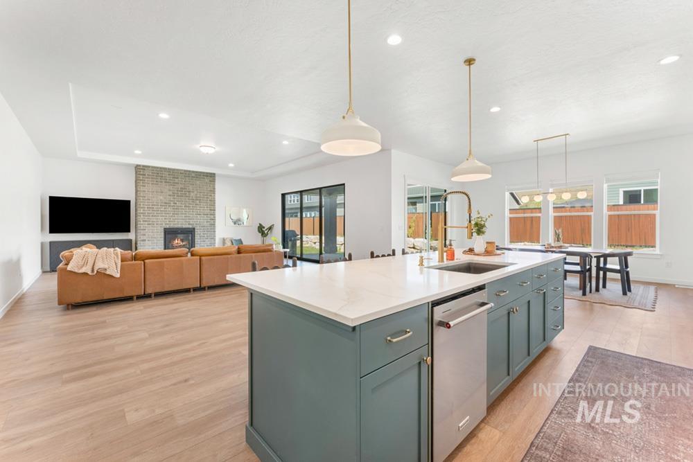 3821 N San Carlos Pl, Star, Idaho 83669, 5 Bedrooms, 4.5 Bathrooms, Residential For Sale, Price $899,000,MLS 98985896