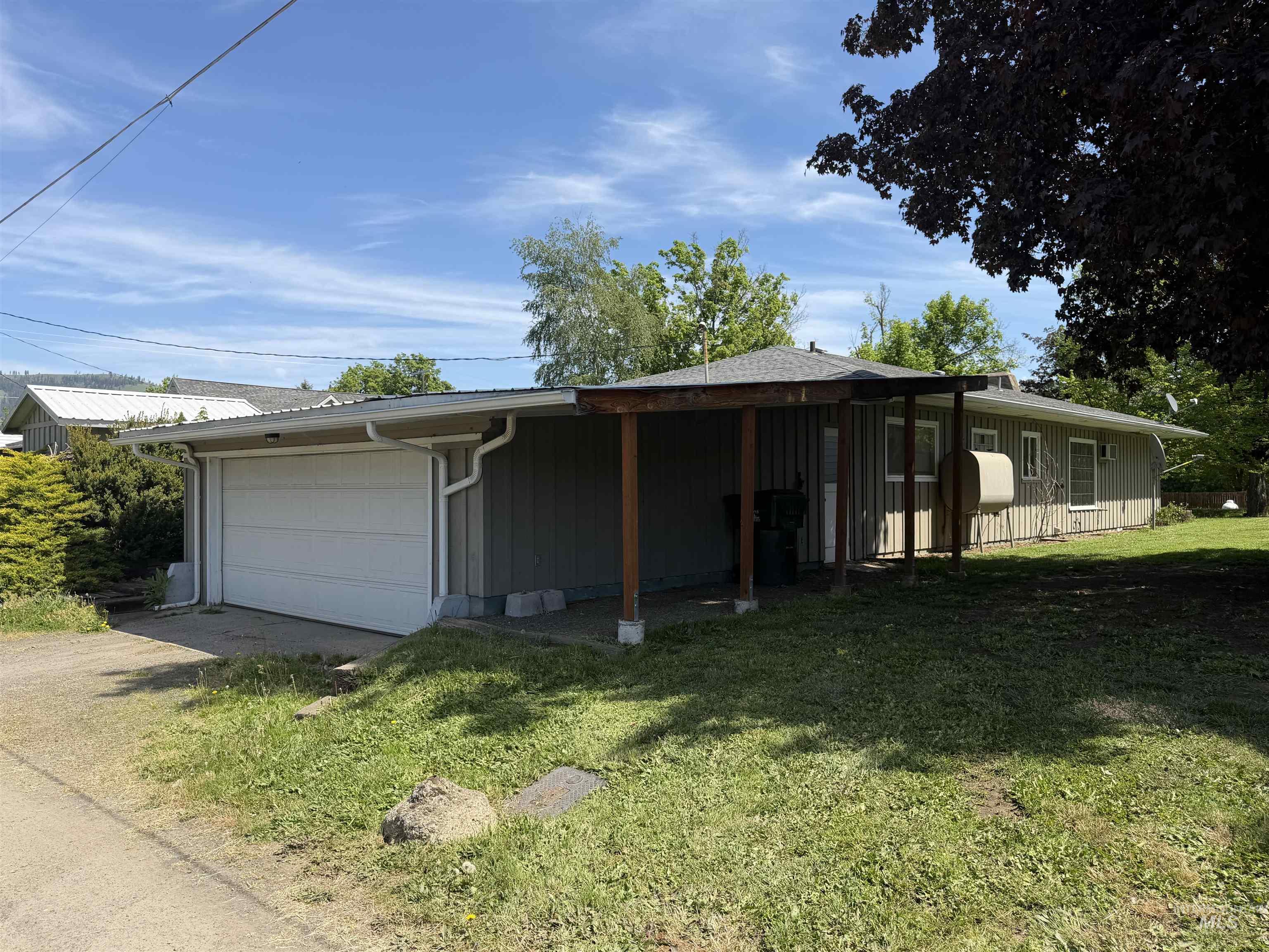 812 Maple Street, Kamiah, Idaho 83536, 3 Bedrooms, 2 Bathrooms, Residential For Sale, Price $295,000,MLS 98985897