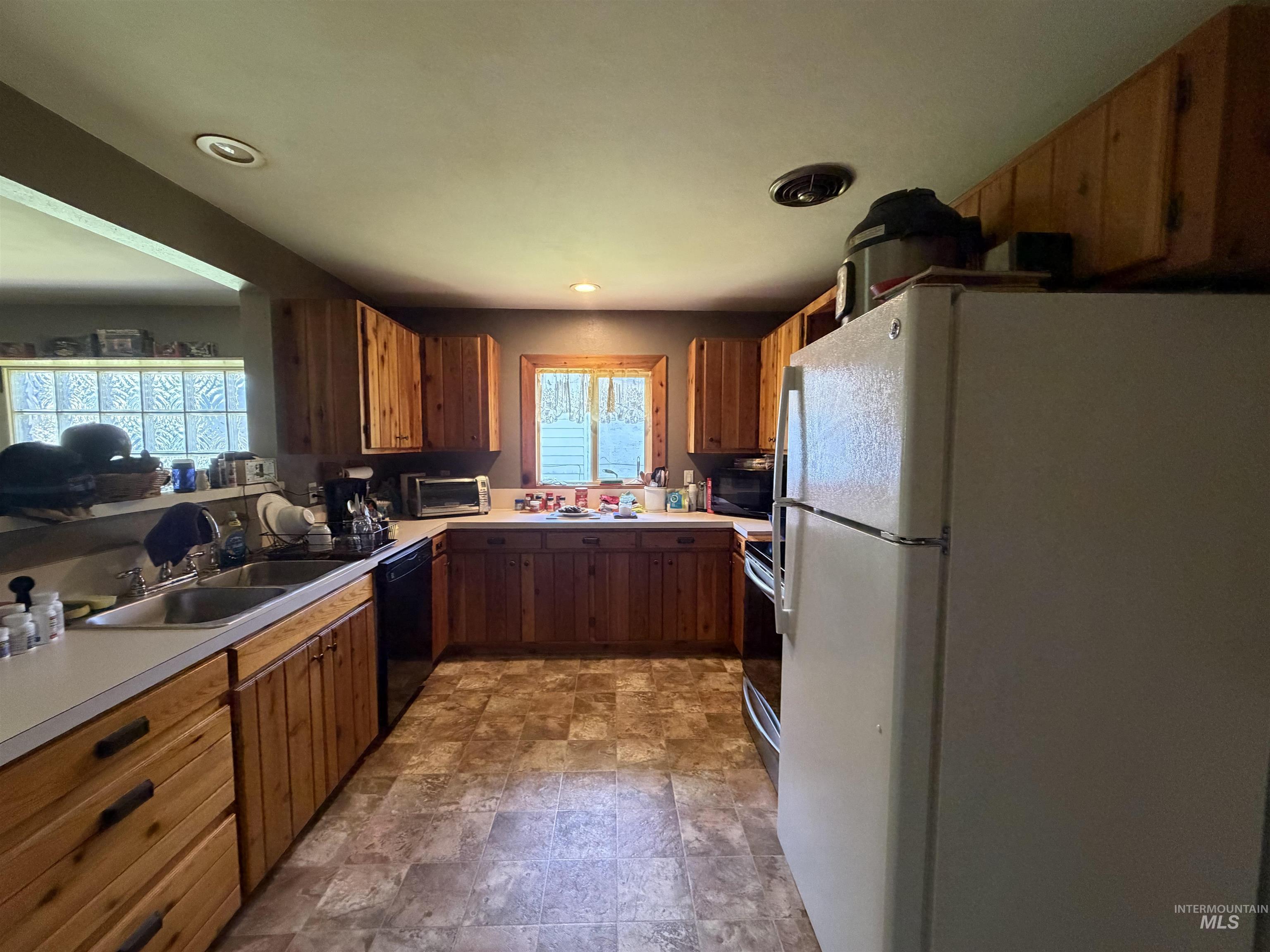 812 Maple Street, Kamiah, Idaho 83536, 3 Bedrooms, 2 Bathrooms, Residential For Sale, Price $295,000,MLS 98985897