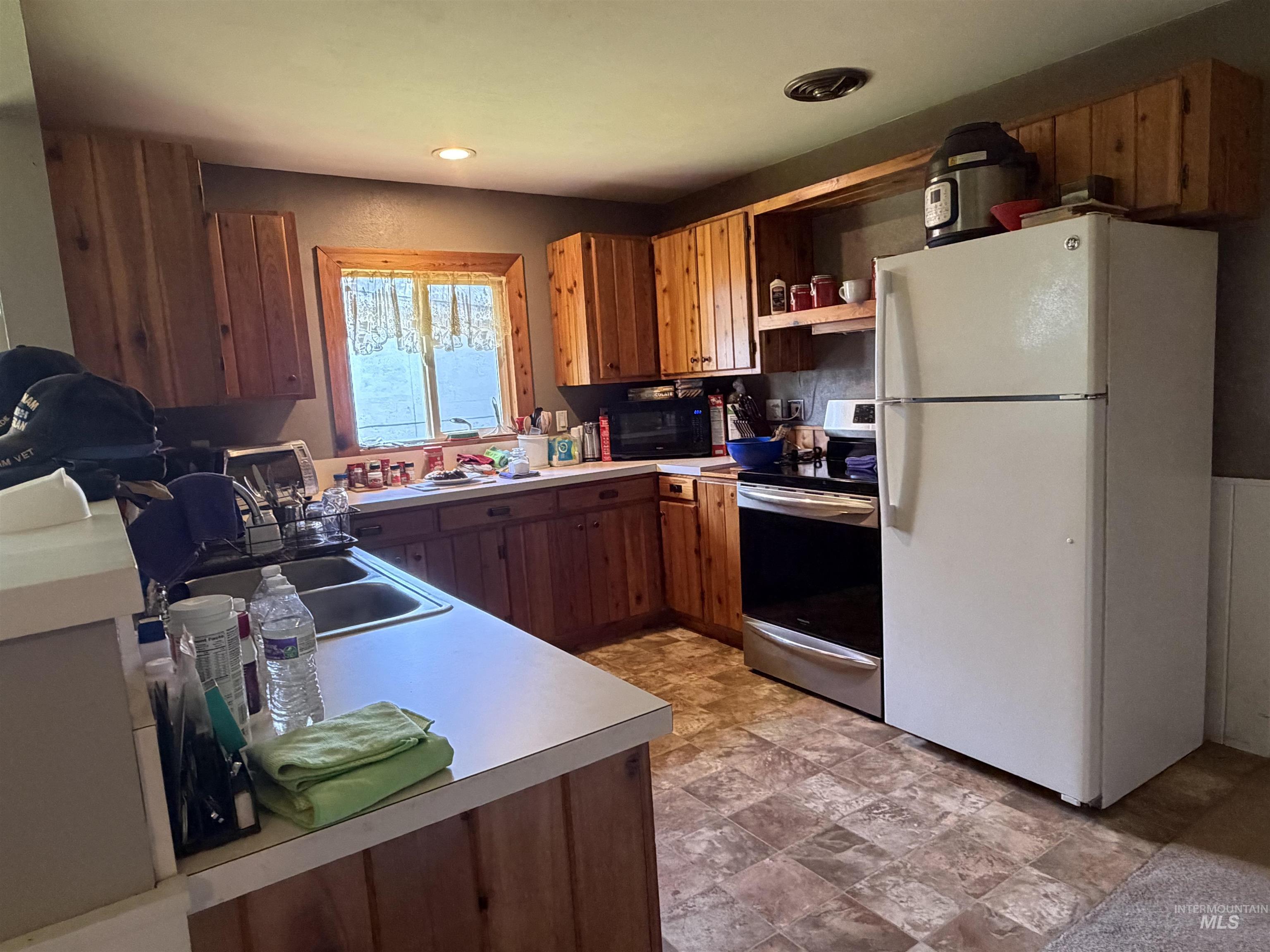 812 Maple Street, Kamiah, Idaho 83536, 3 Bedrooms, 2 Bathrooms, Residential For Sale, Price $295,000,MLS 98985897