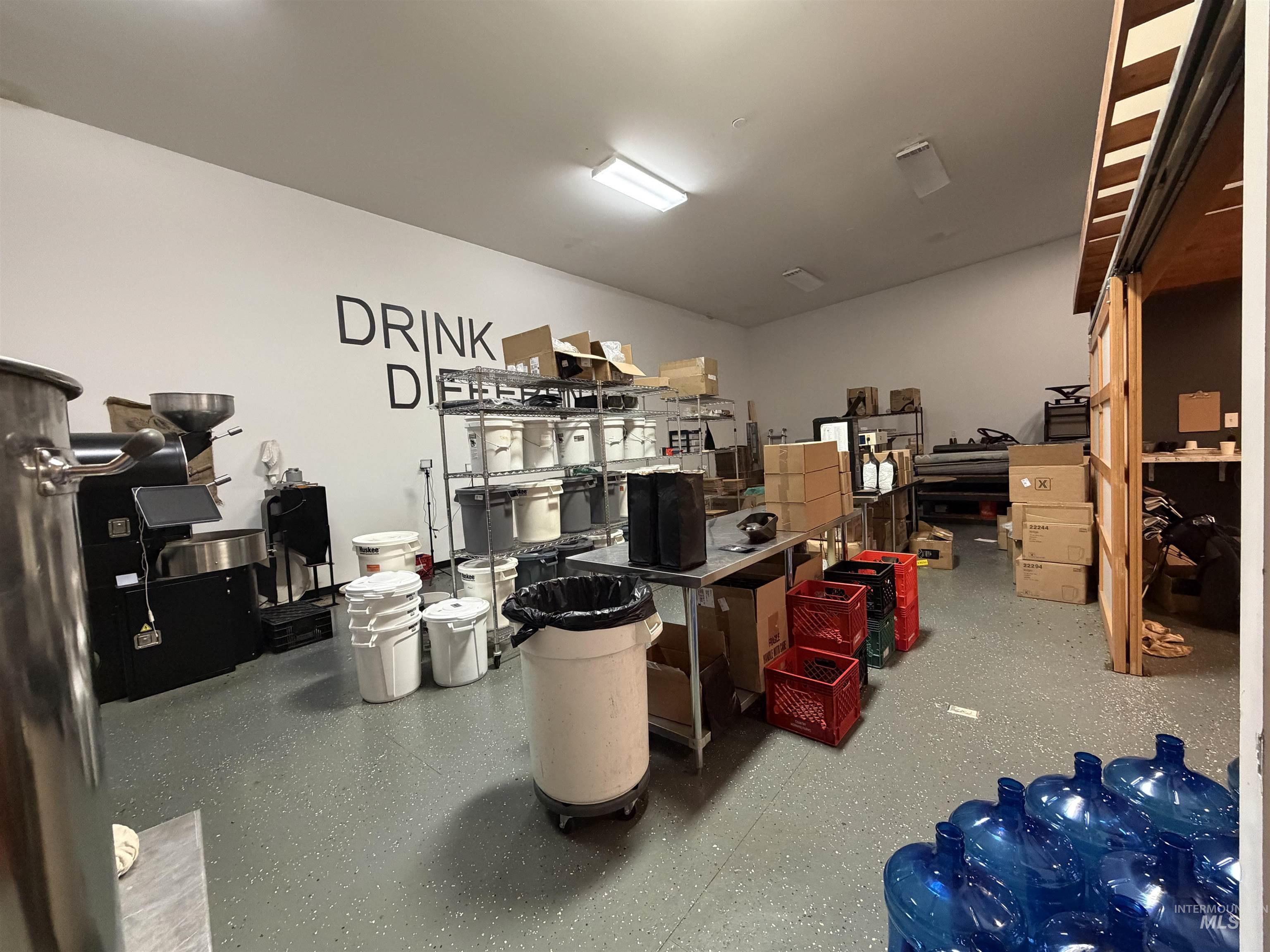 630 N Almon St, Moscow, Idaho 83843, 3 Rooms, Business/Commercial For Sale, Price $650,000, 98985899