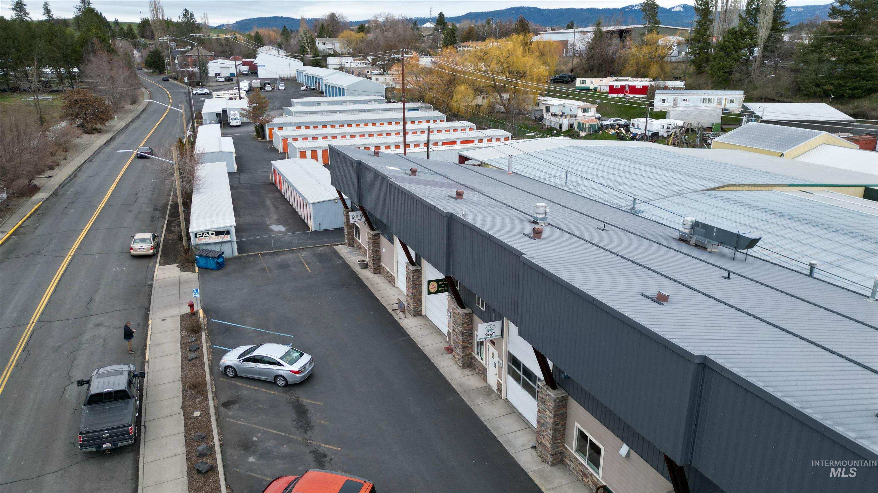 630 N Almon St, Moscow, Idaho 83843, 3 Rooms, Business/Commercial For Sale, Price $650,000, 98985899