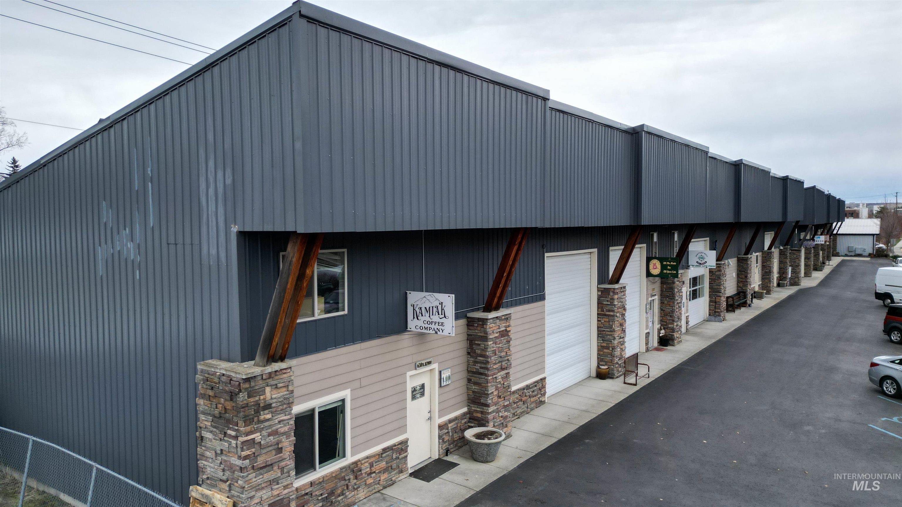 630 N Almon St, Moscow, Idaho 83843, 3 Rooms, Business/Commercial For Sale, Price $650,000, 98985899